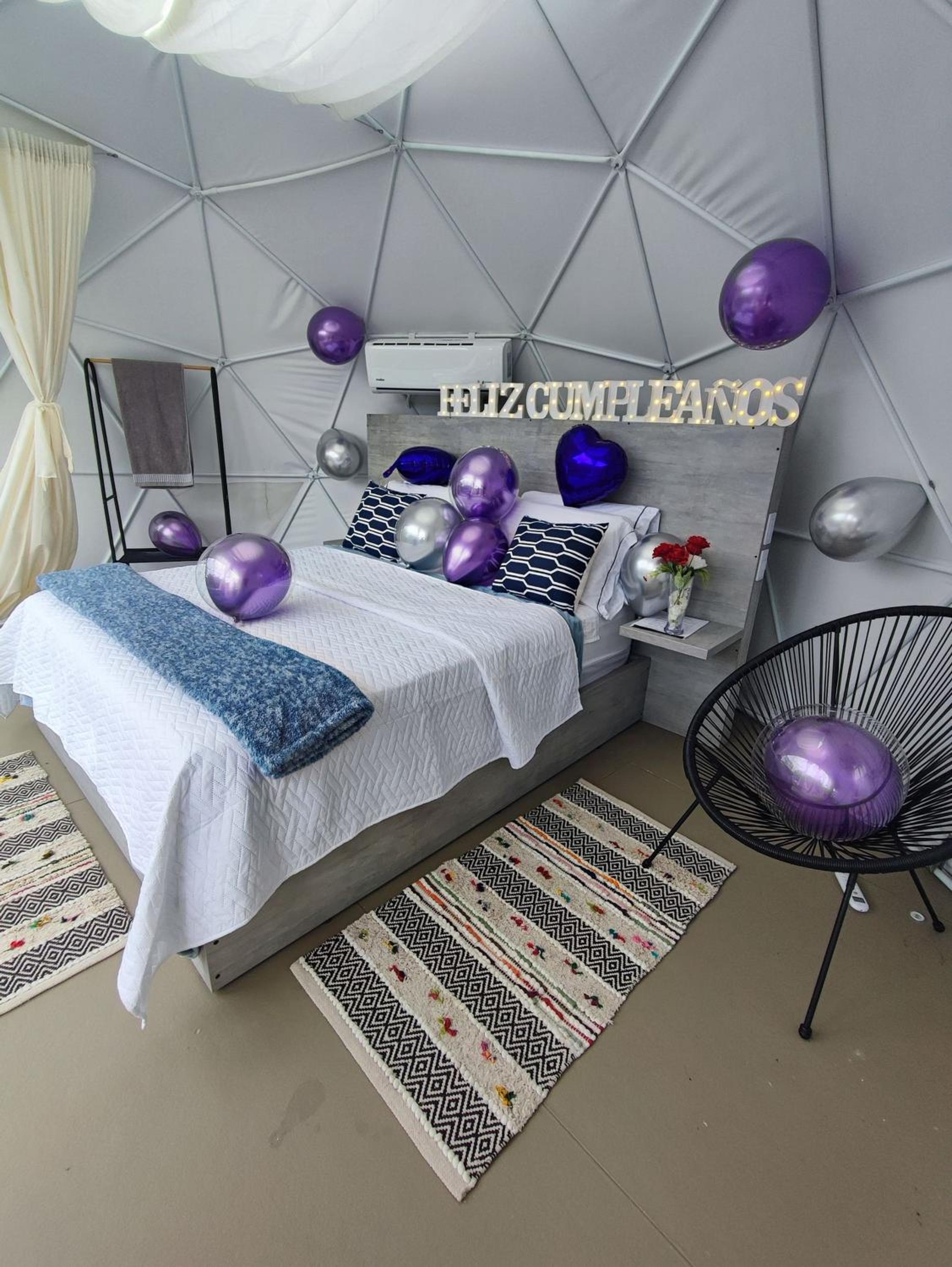 Romantic glamping at Vista Hermosa, enjoy nature in a private and cozy environment.