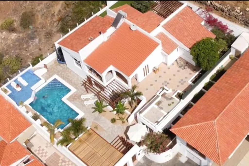 Gezellige villa met prachtig zicht en zwembad