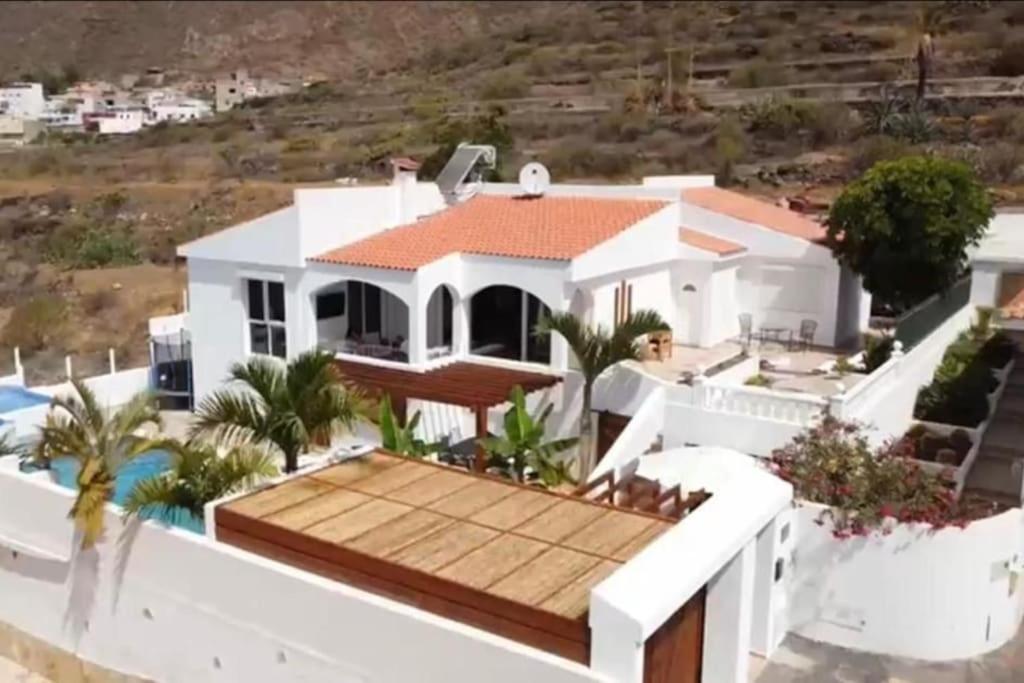Gezellige villa met prachtig zicht en zwembad