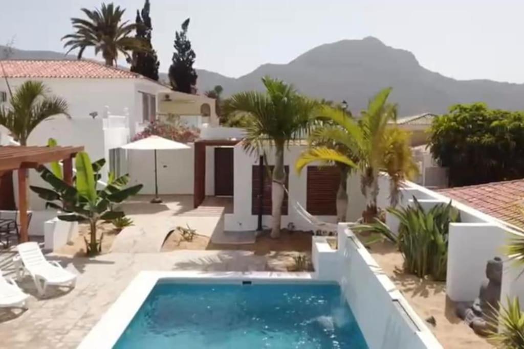 Gezellige villa met prachtig zicht en zwembad