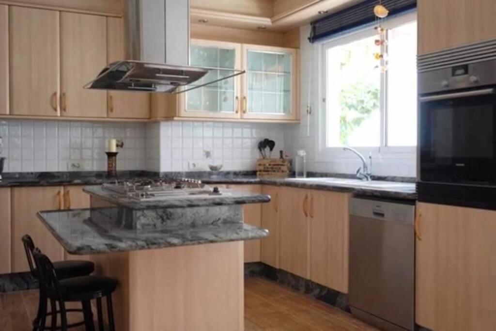 Gezellige villa met prachtig zicht en zwembad