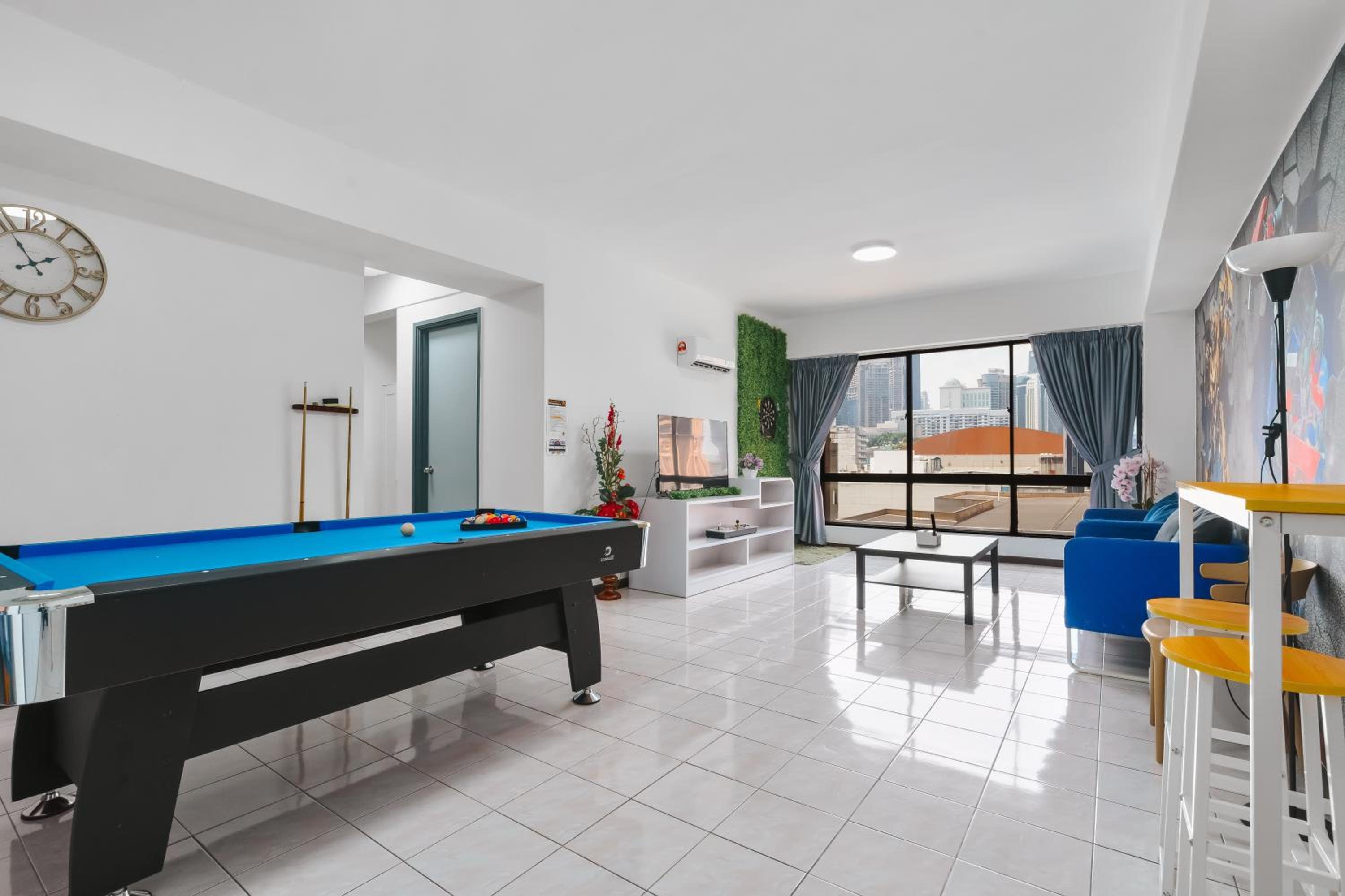 Plaza Berjaya Apt Bukit Bintang with Pool Table