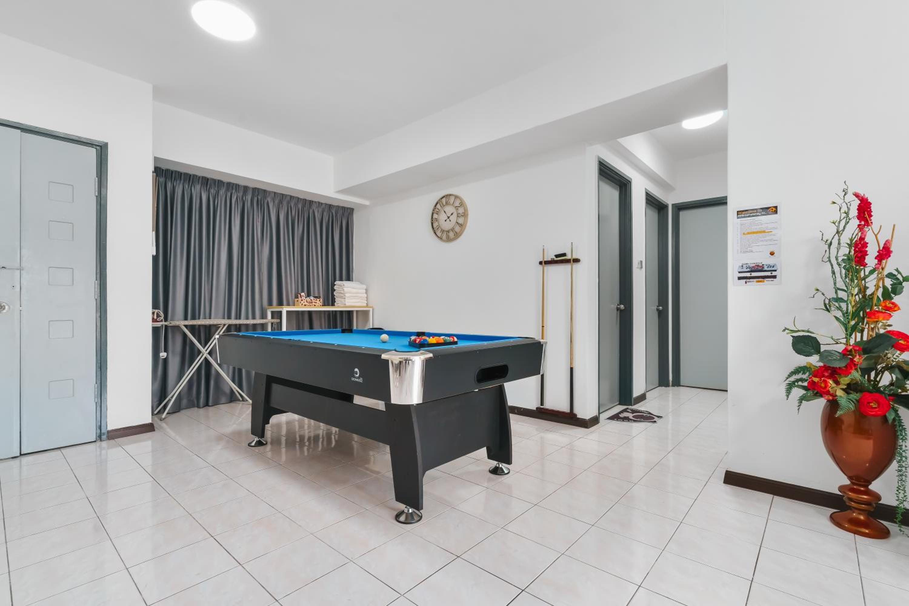 Plaza Berjaya Apt Bukit Bintang with Pool Table