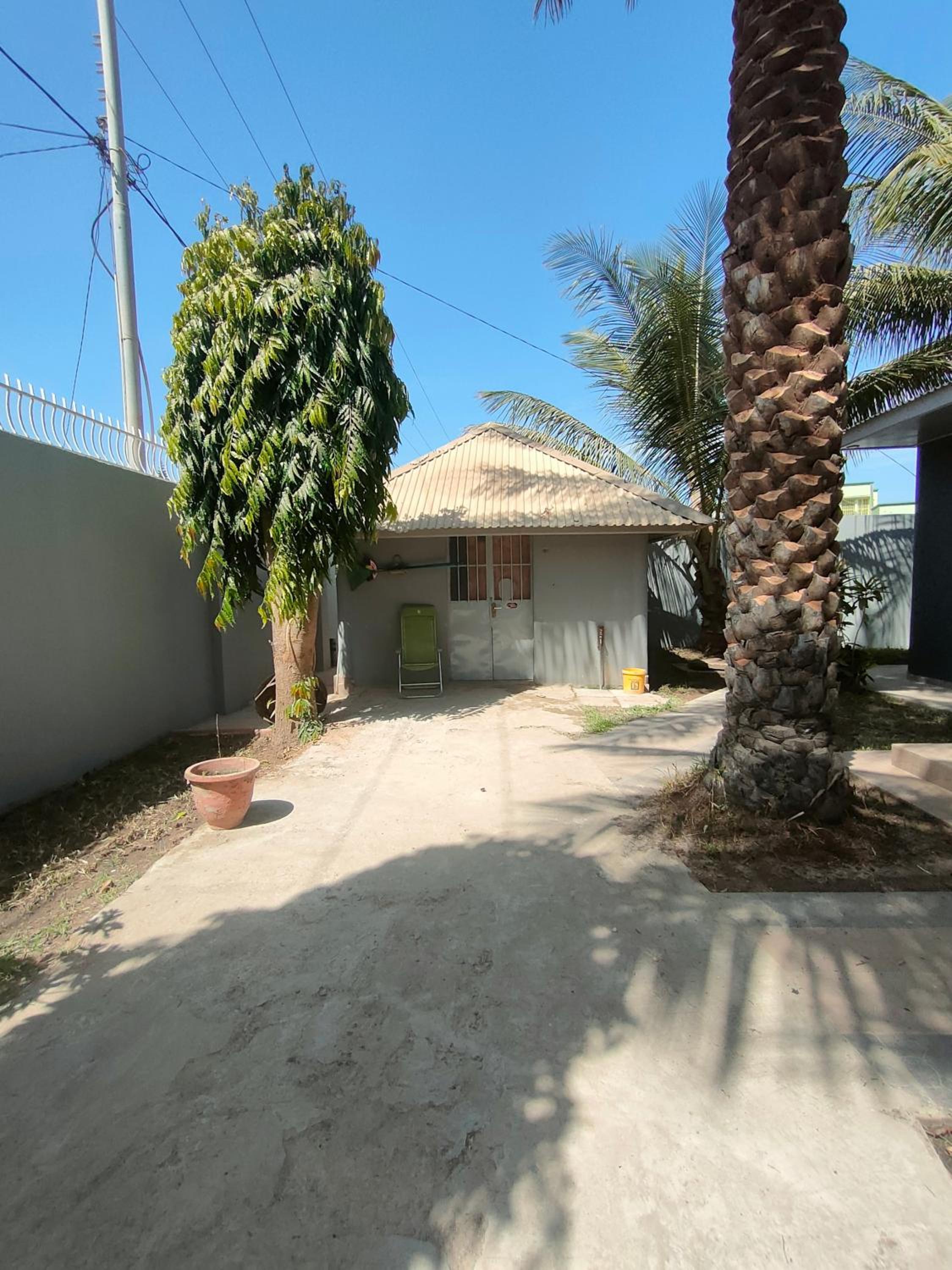 Eli Ndatis Self Catering Apartments view 3