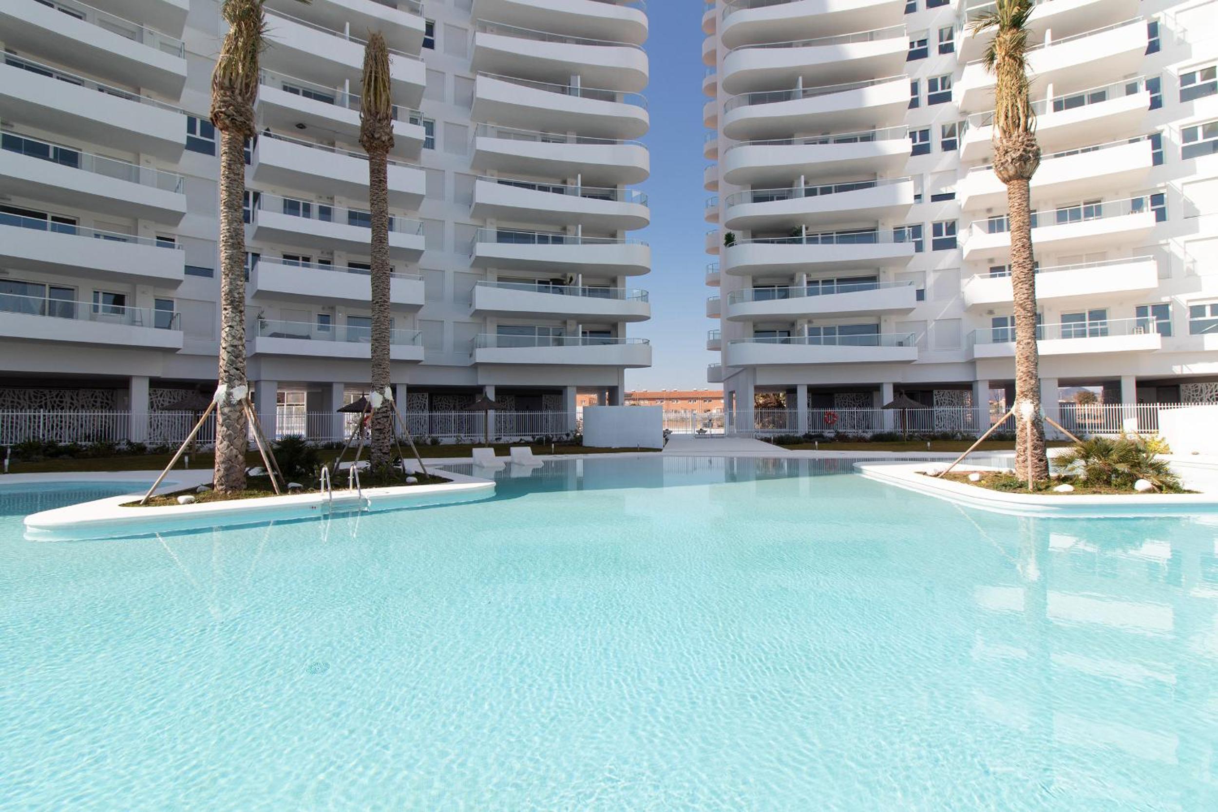 Global Vacacional, Bonito apartamento con terraza en Gran Canet