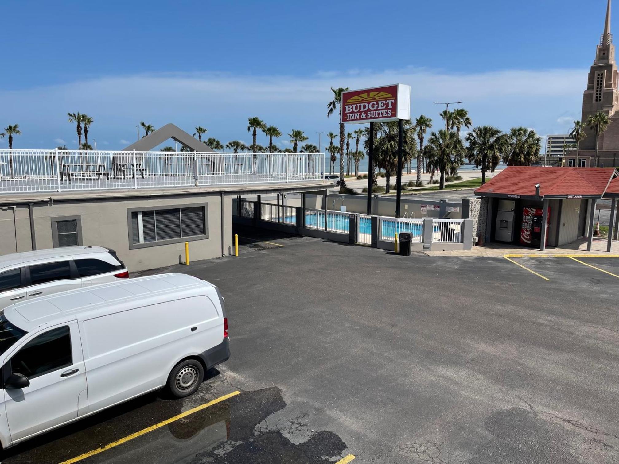 Budget Inn and Suites Corpus Christi view 4