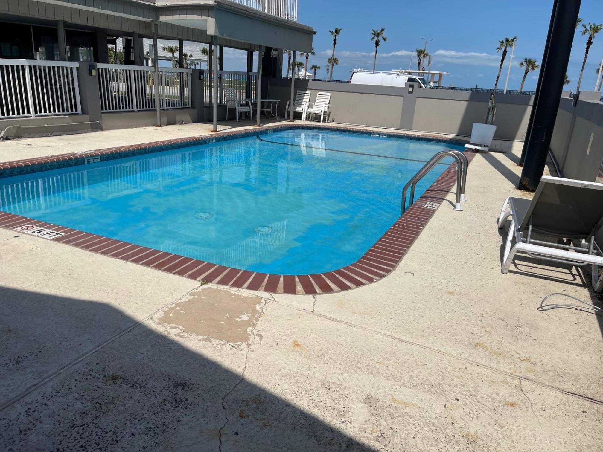 Budget Inn and Suites Corpus Christi view 5