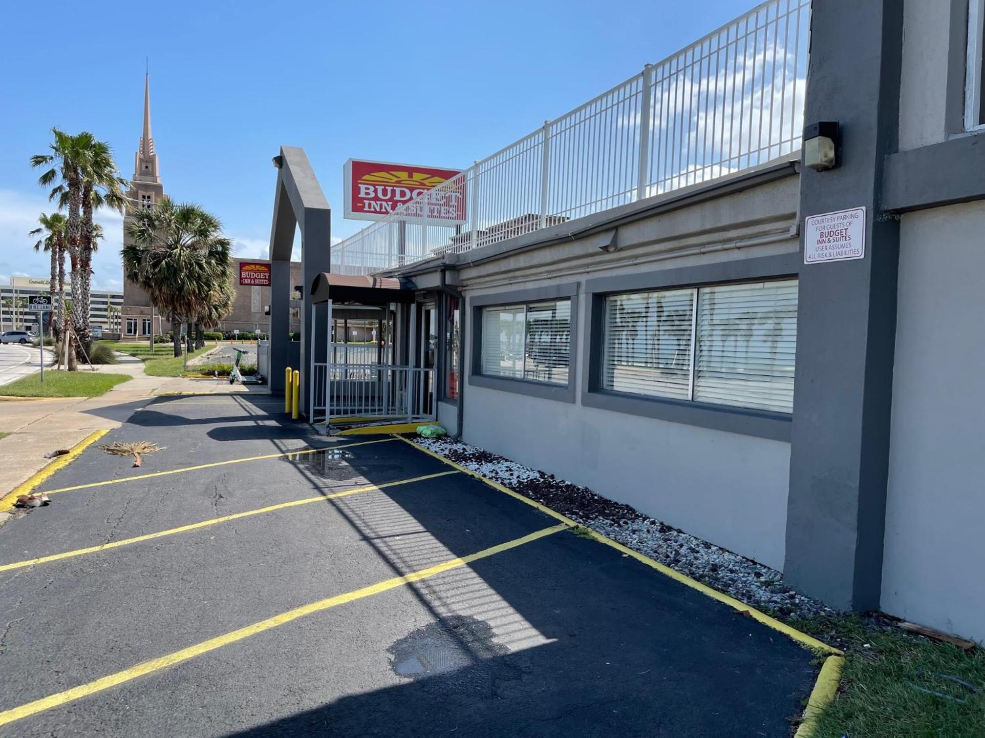 Budget Inn and Suites Corpus Christi view 3