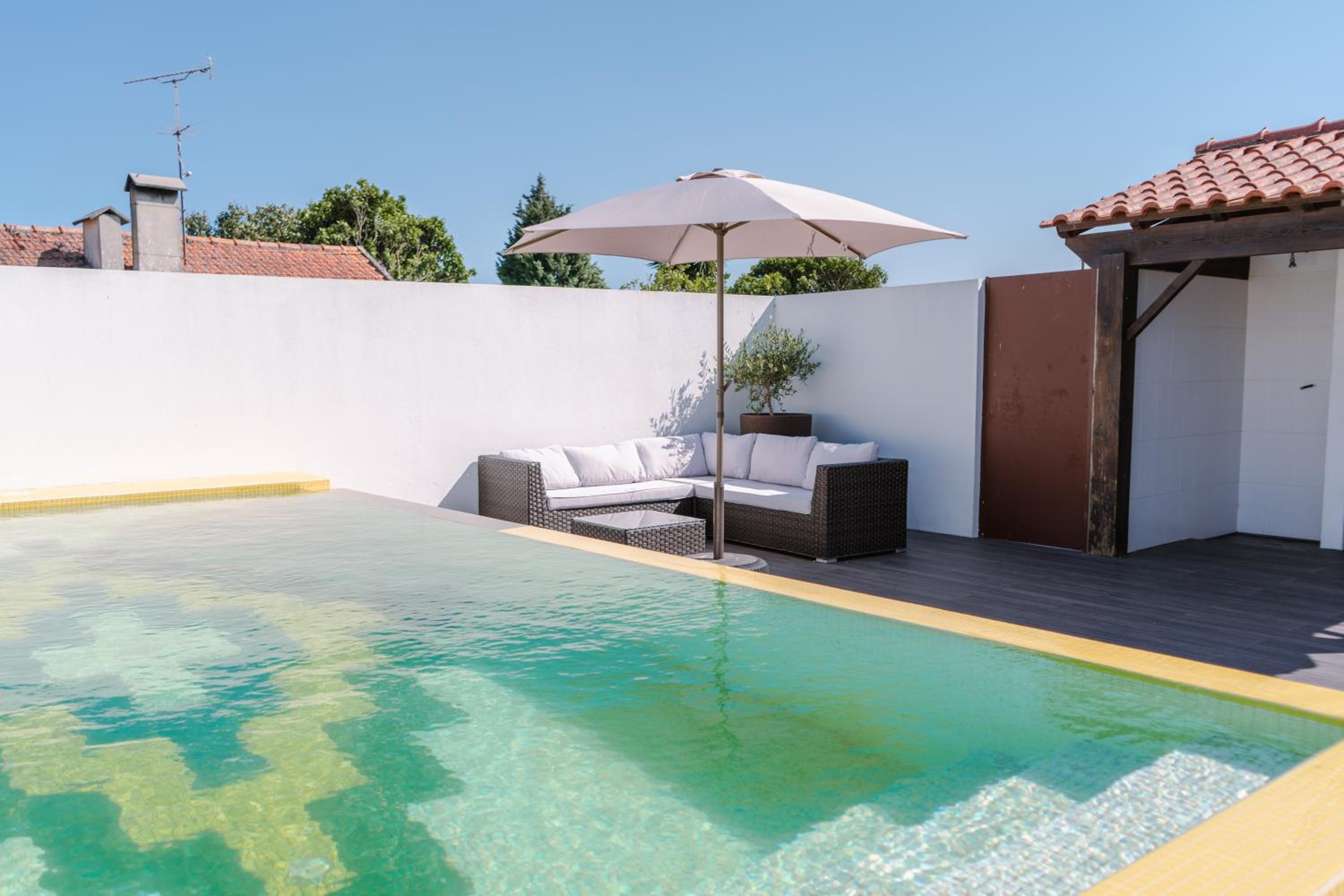 Retiro da Atafona Beach Pool House White view 3
