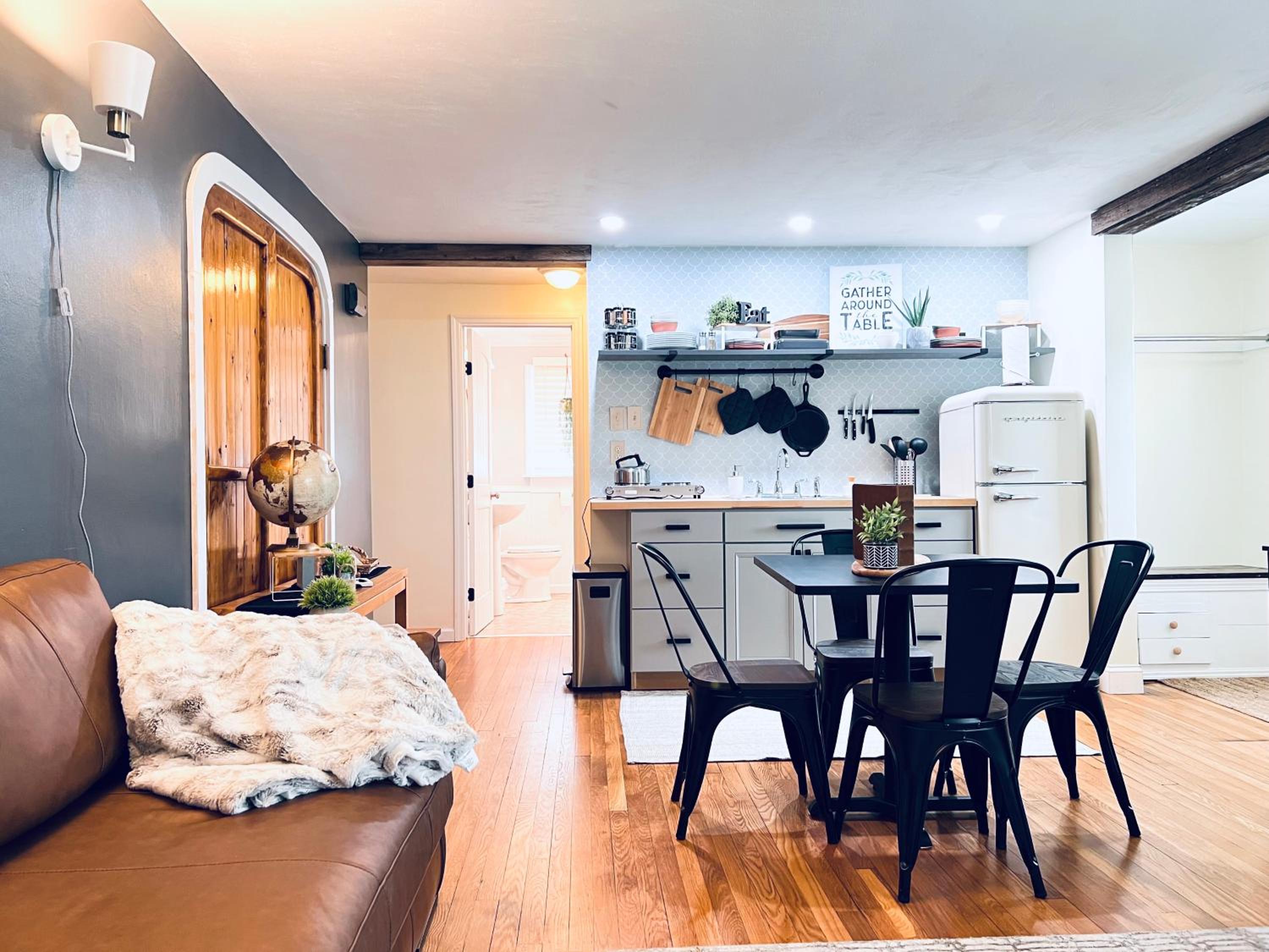 Lakewoods Cottage