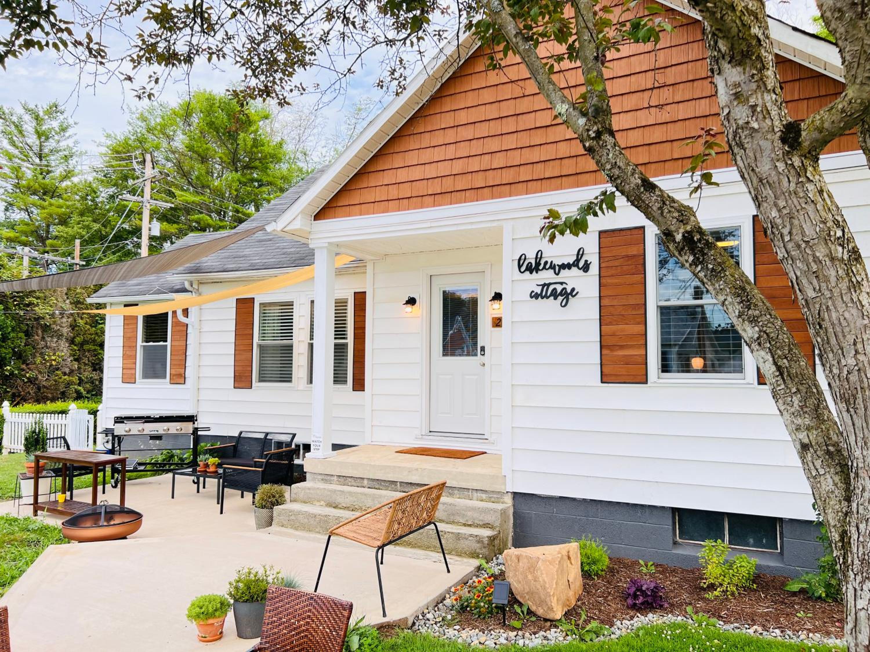Lakewoods Cottage