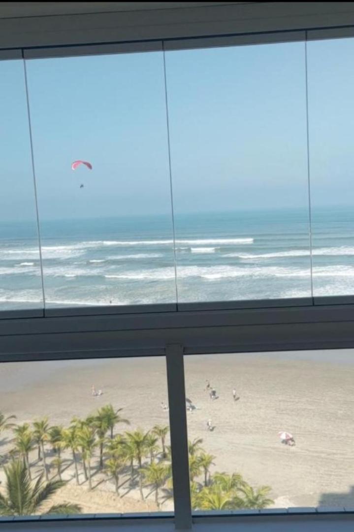 Apartamento Praia Grande Novo Frente Mar Pé na Areia