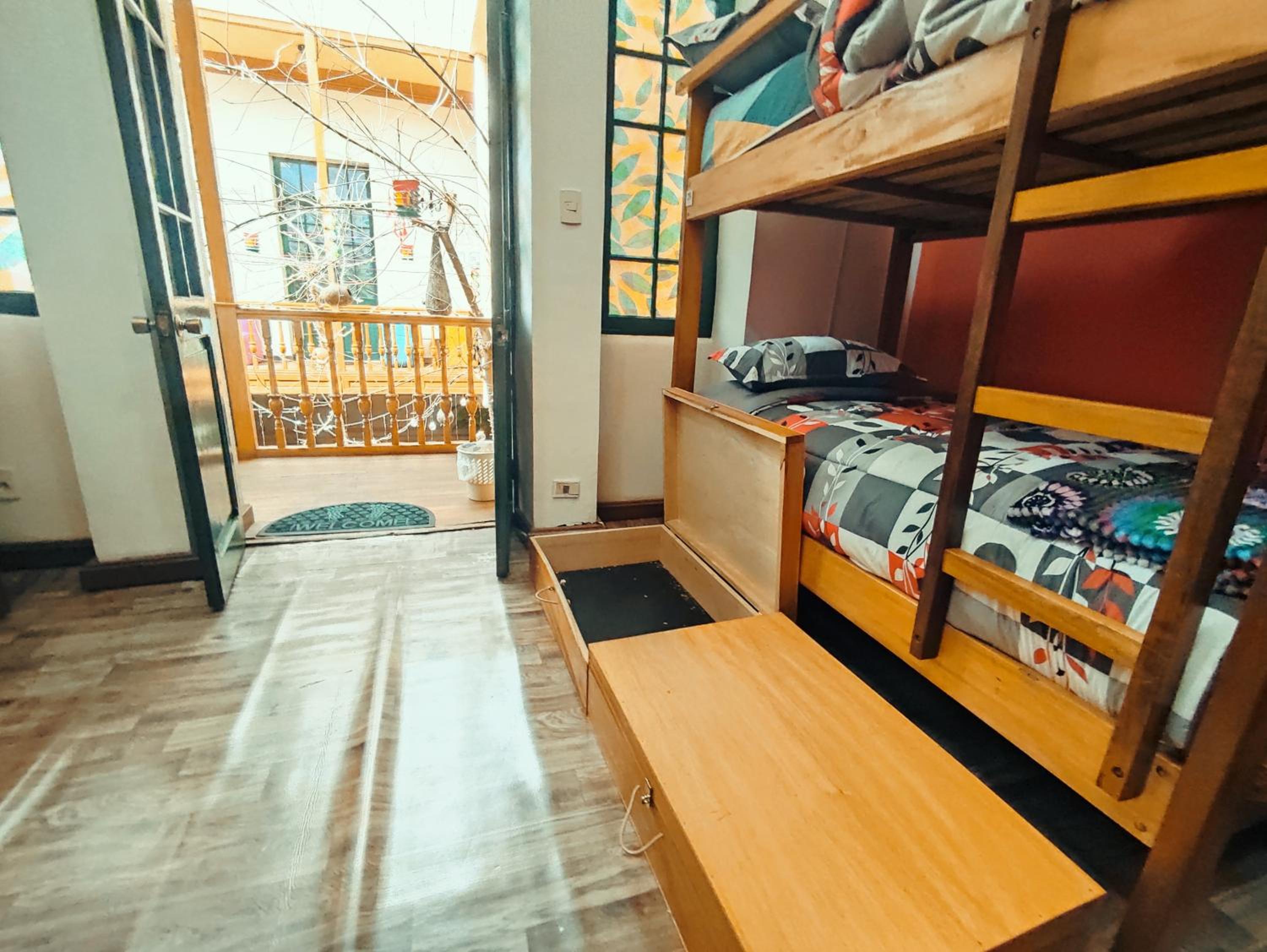 SAINT PETER'S LLAMA HOSTAL