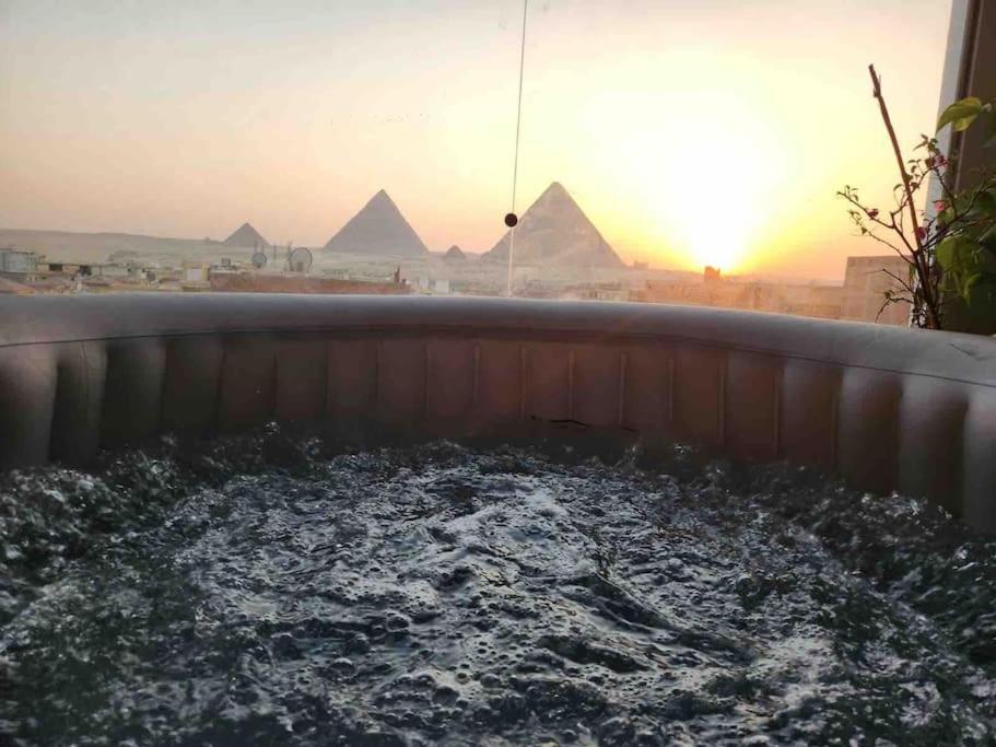 Pyramids Studio3 Luxe Hot Tub