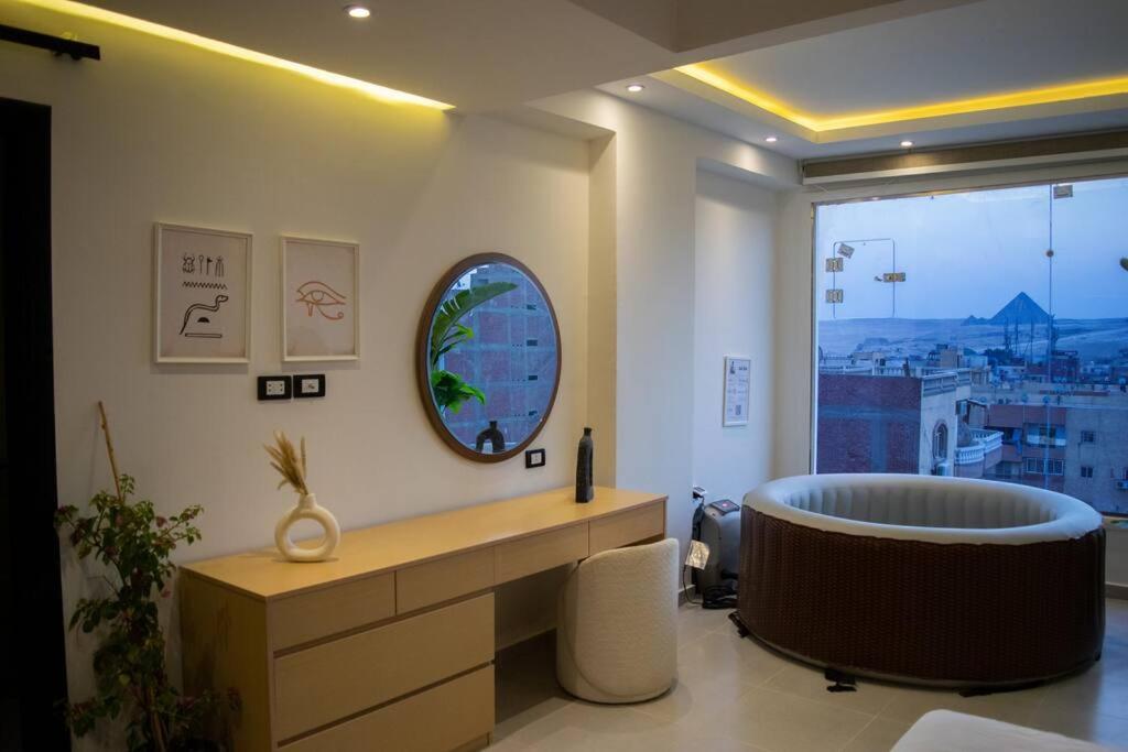 Pyramids Studio3 Luxe Hot Tub