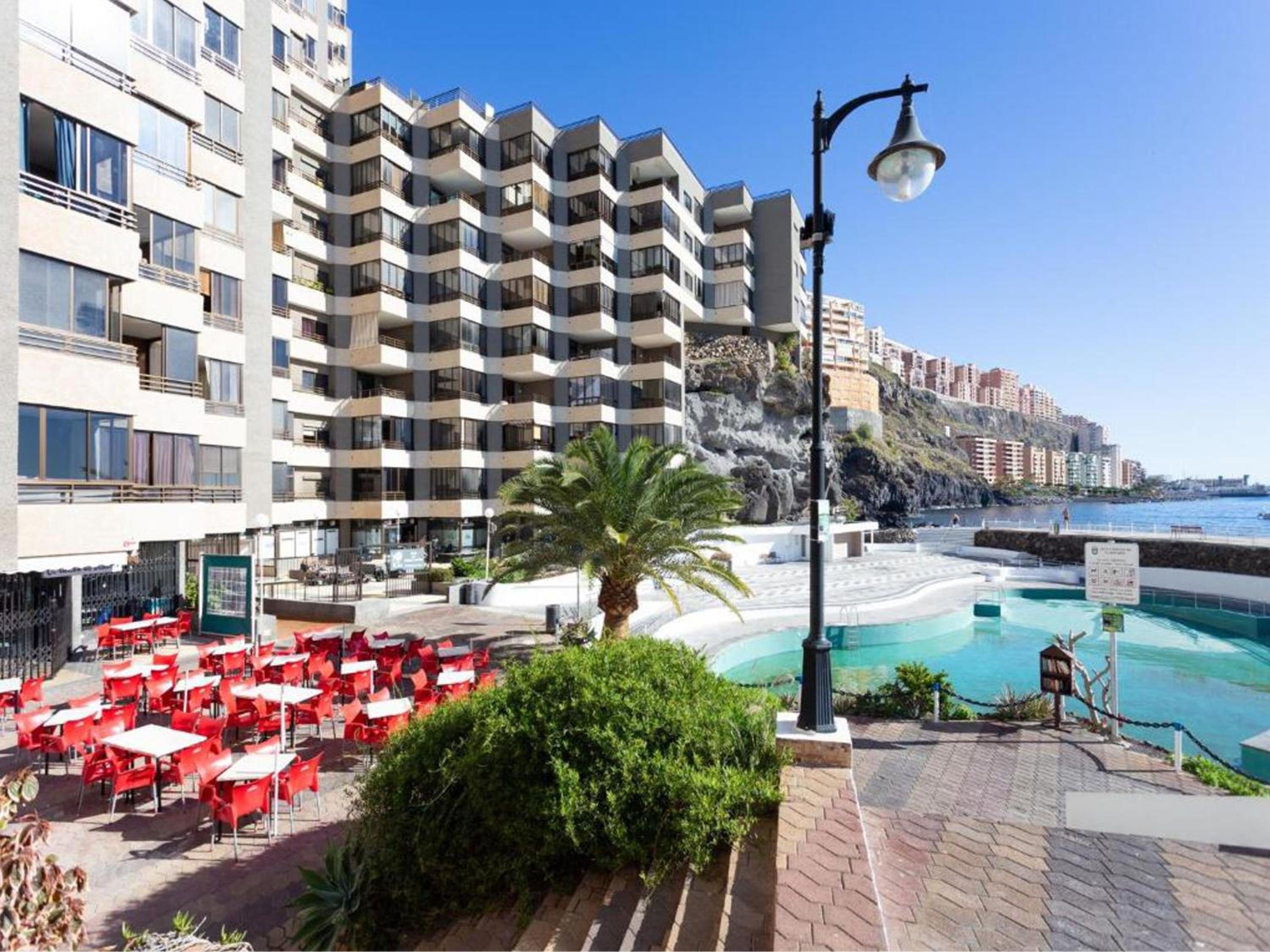 Live Tabaiba Maritime Avenue con vista del mar