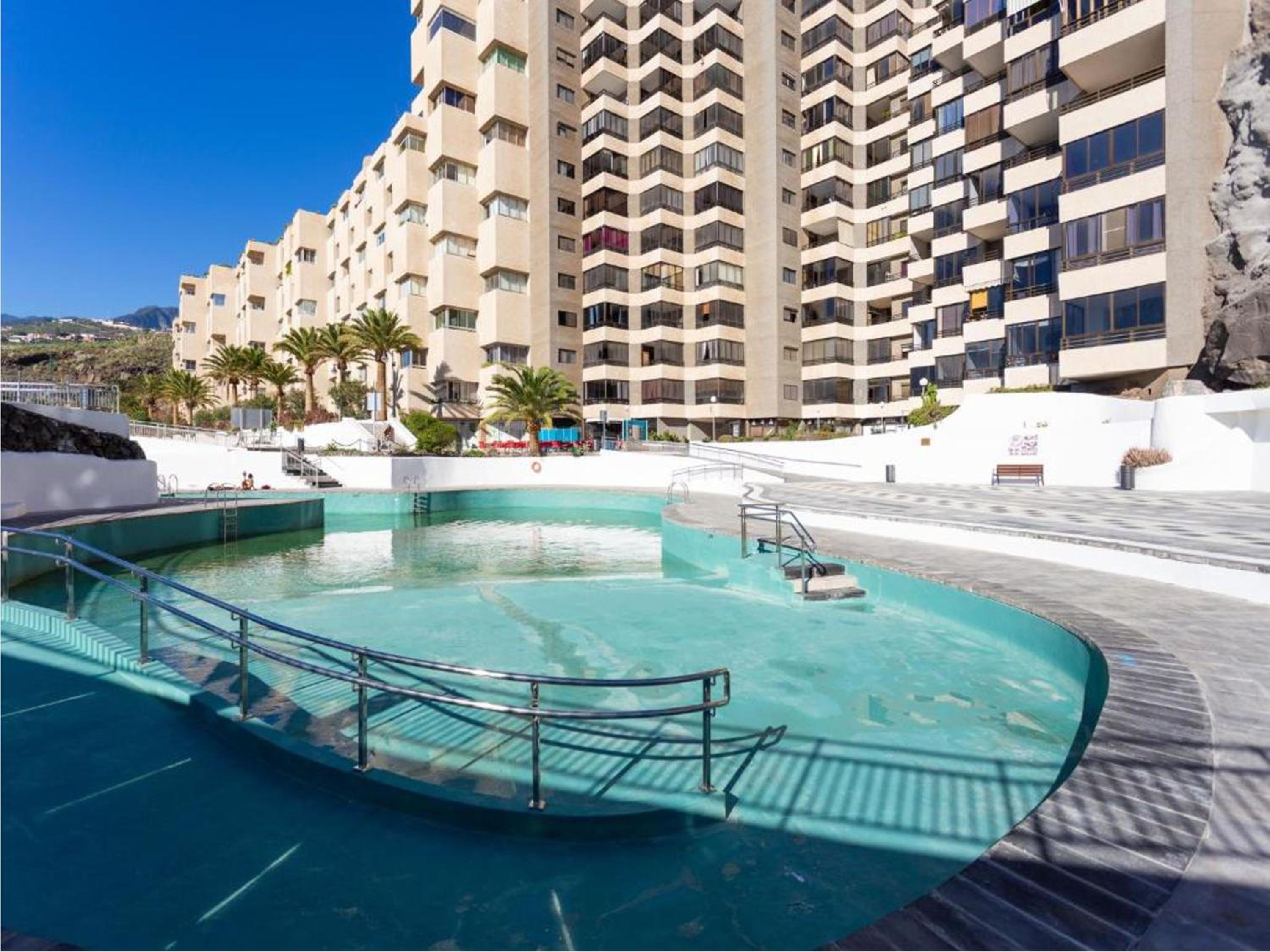 Live Tabaiba Maritime Avenue con vista del mar