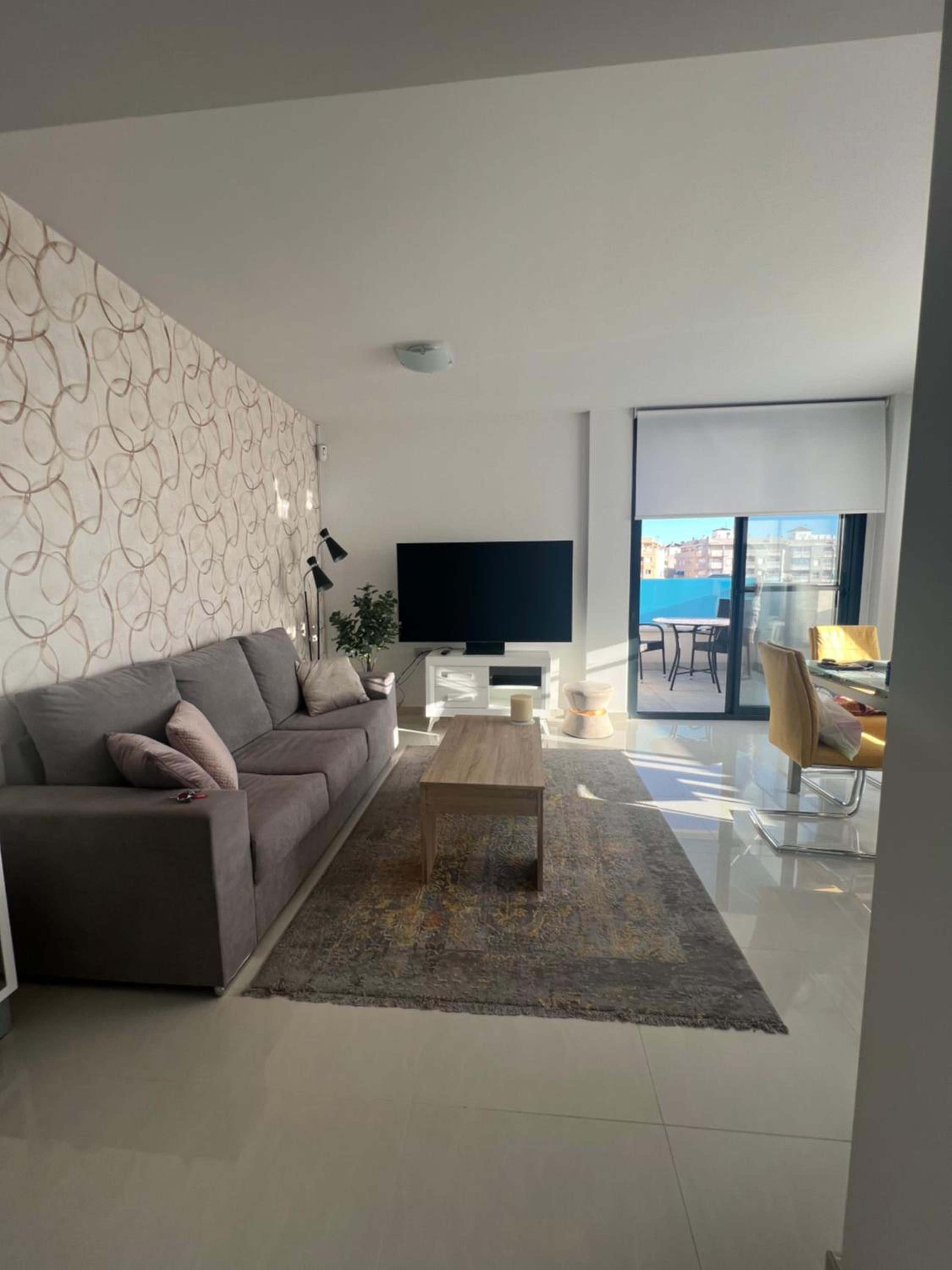 penthouse center Torrevieja, private terrace, near the beach