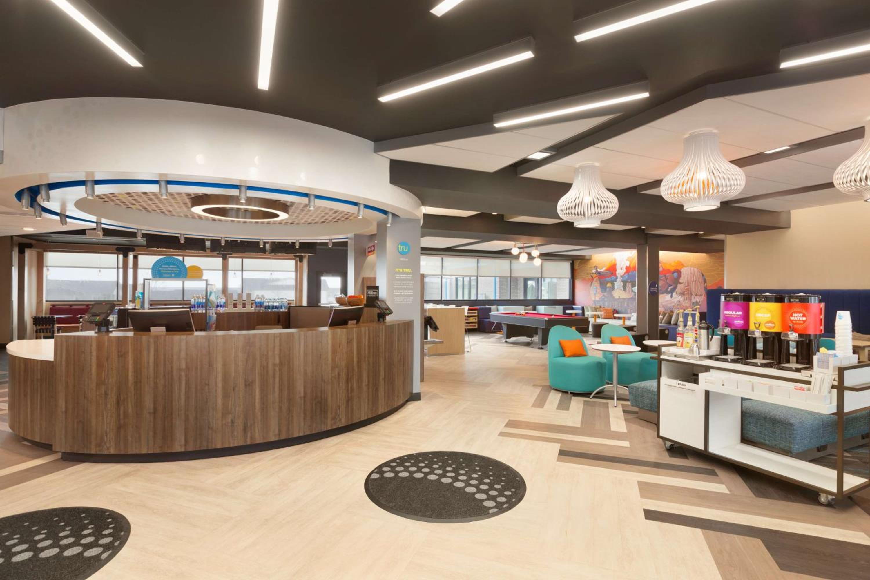 Cheyenne Vacations - Tru By Hilton Cheyenne - Property Image 3
