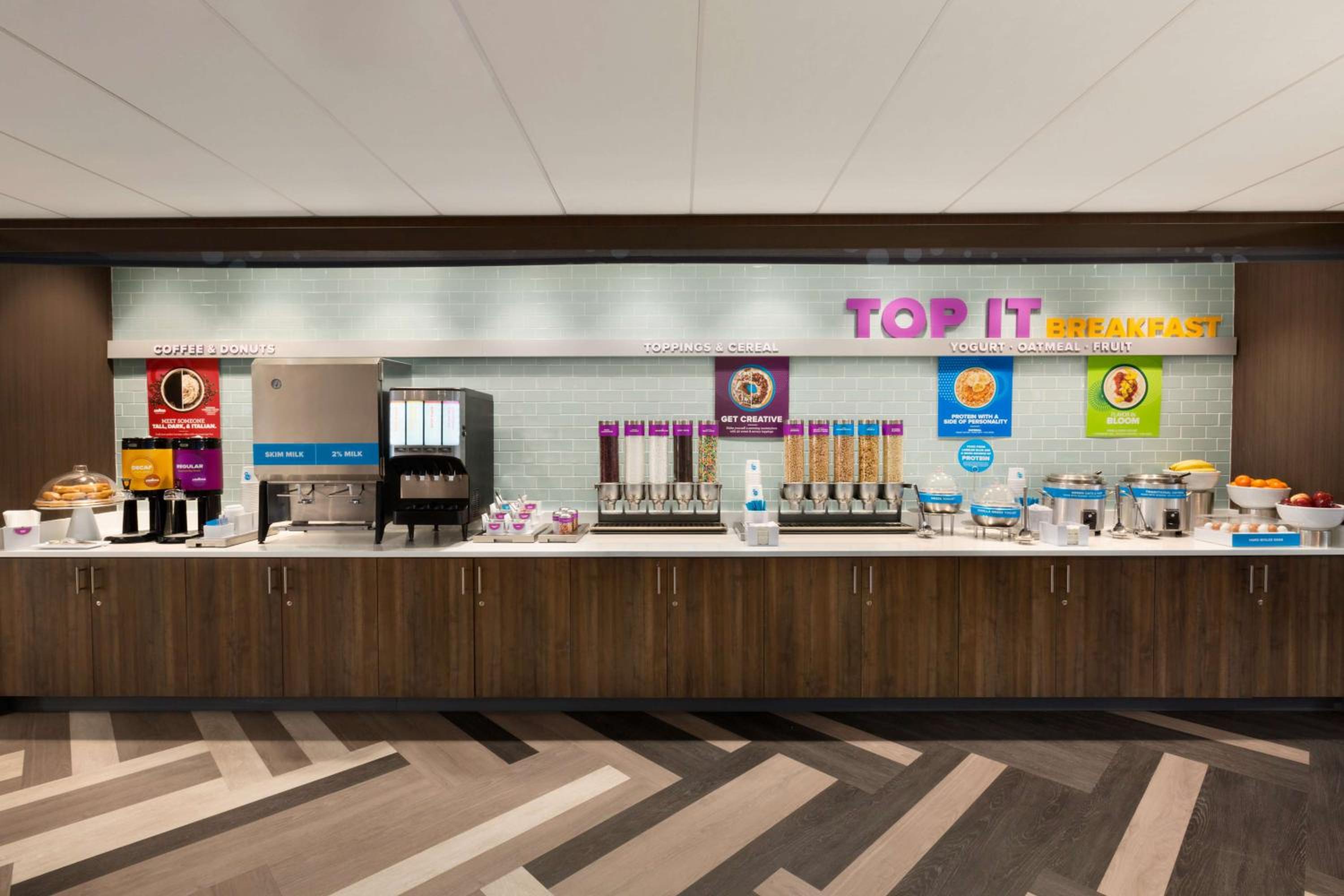 Cheyenne Vacations - Tru By Hilton Cheyenne - Property Image 8