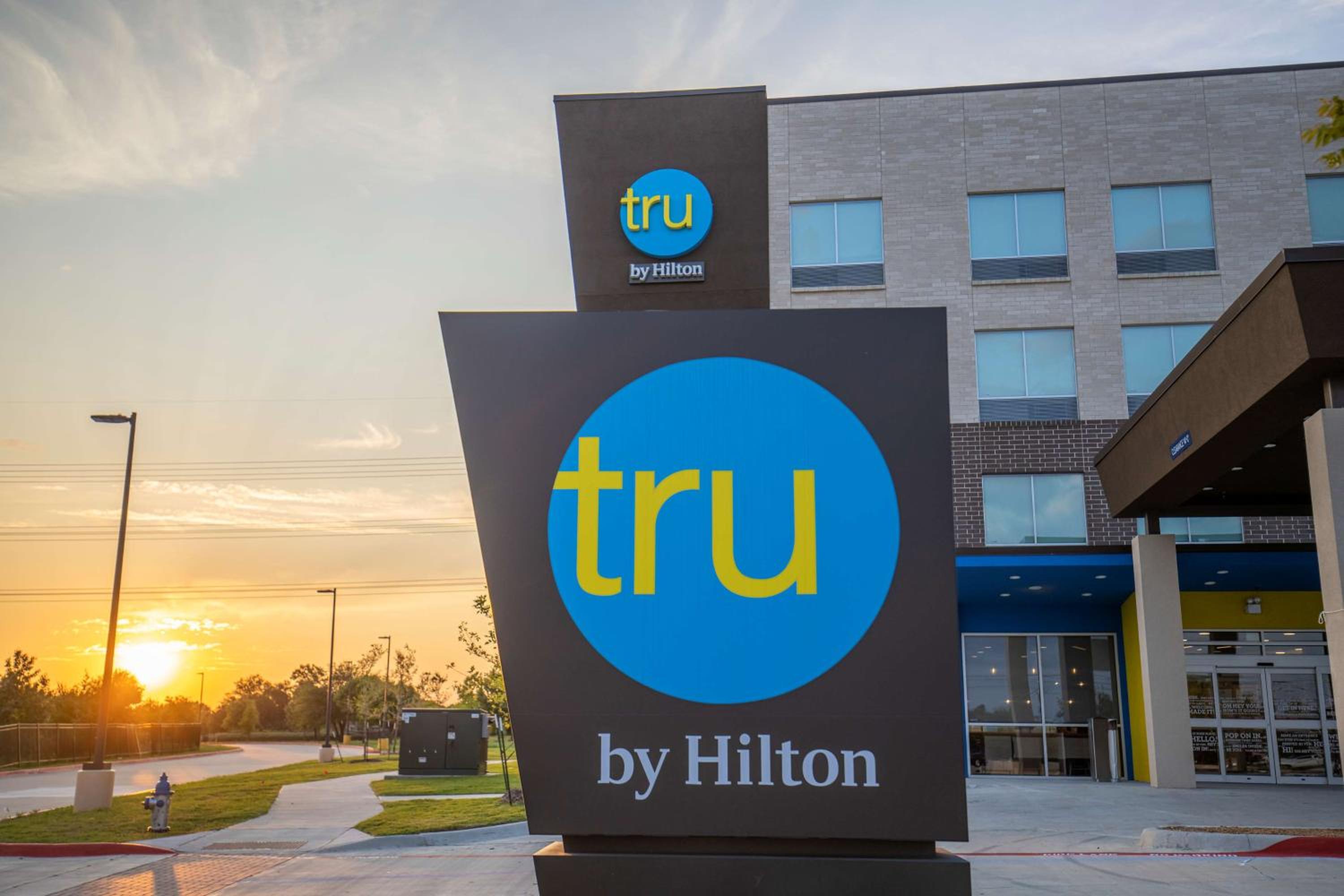 Dallas / Fort Worth Vacations - Tru By Hilton Allen Dallas, Tx - Property Image 5