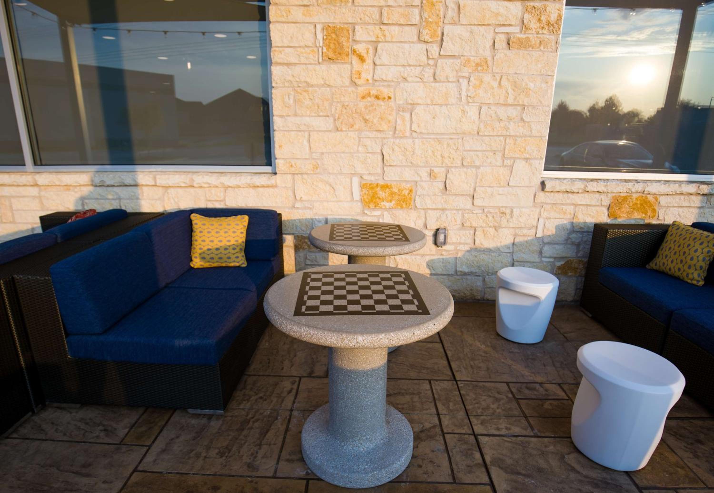 Dallas / Fort Worth Vacations - Tru By Hilton Allen Dallas, Tx - Property Image 2
