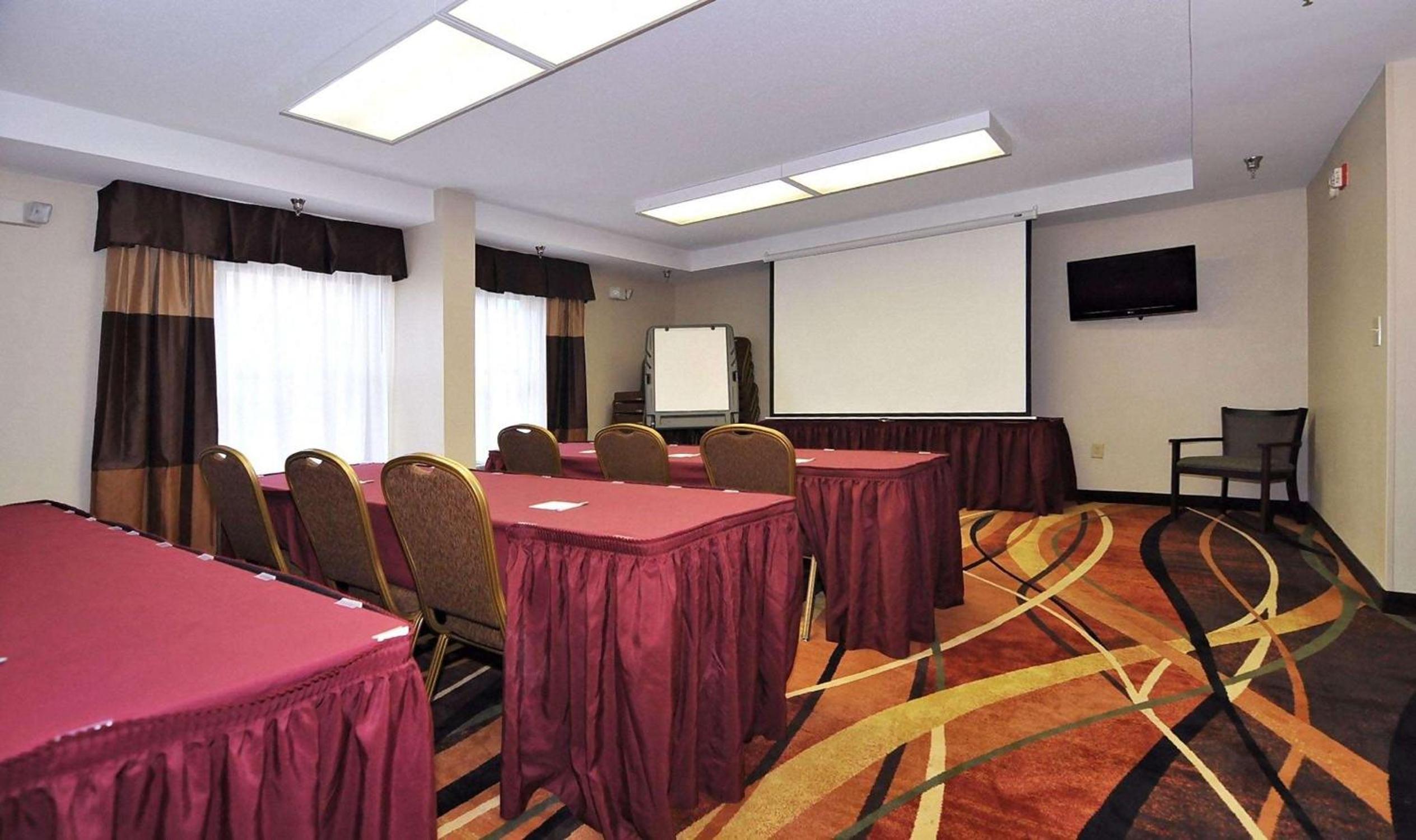 Hampton Inn Eden - Property Image 5