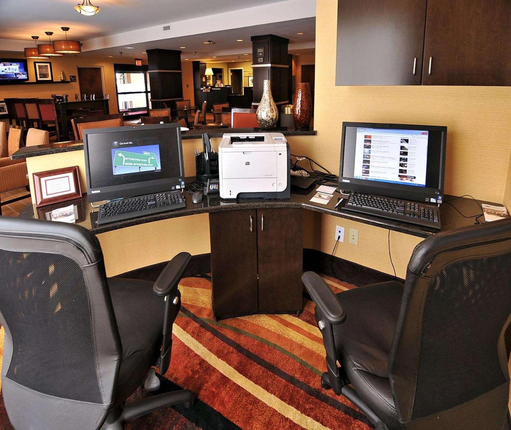Hampton Inn Eden - Property Image 3