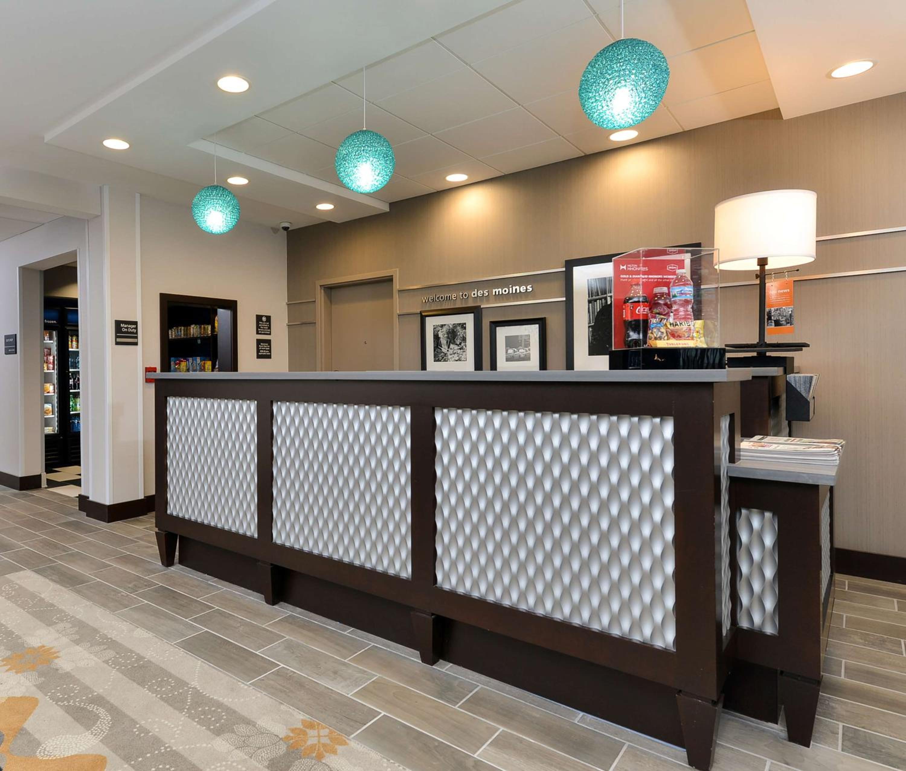 Des Moines Vacations - Hampton Inn  Suites Des Moines Downtown - Property Image 3