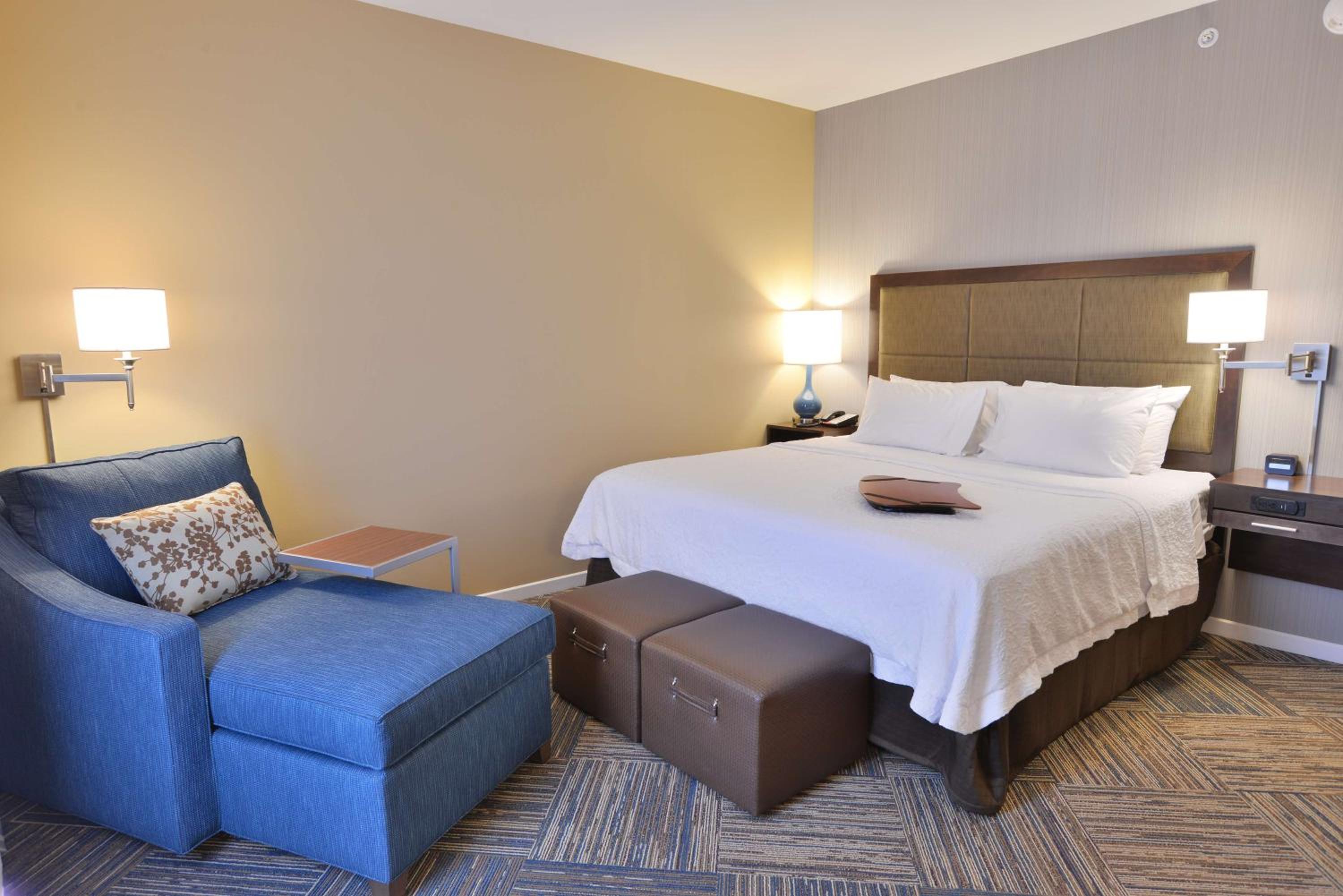 Hampton Inn & Suites Chippewa Falls