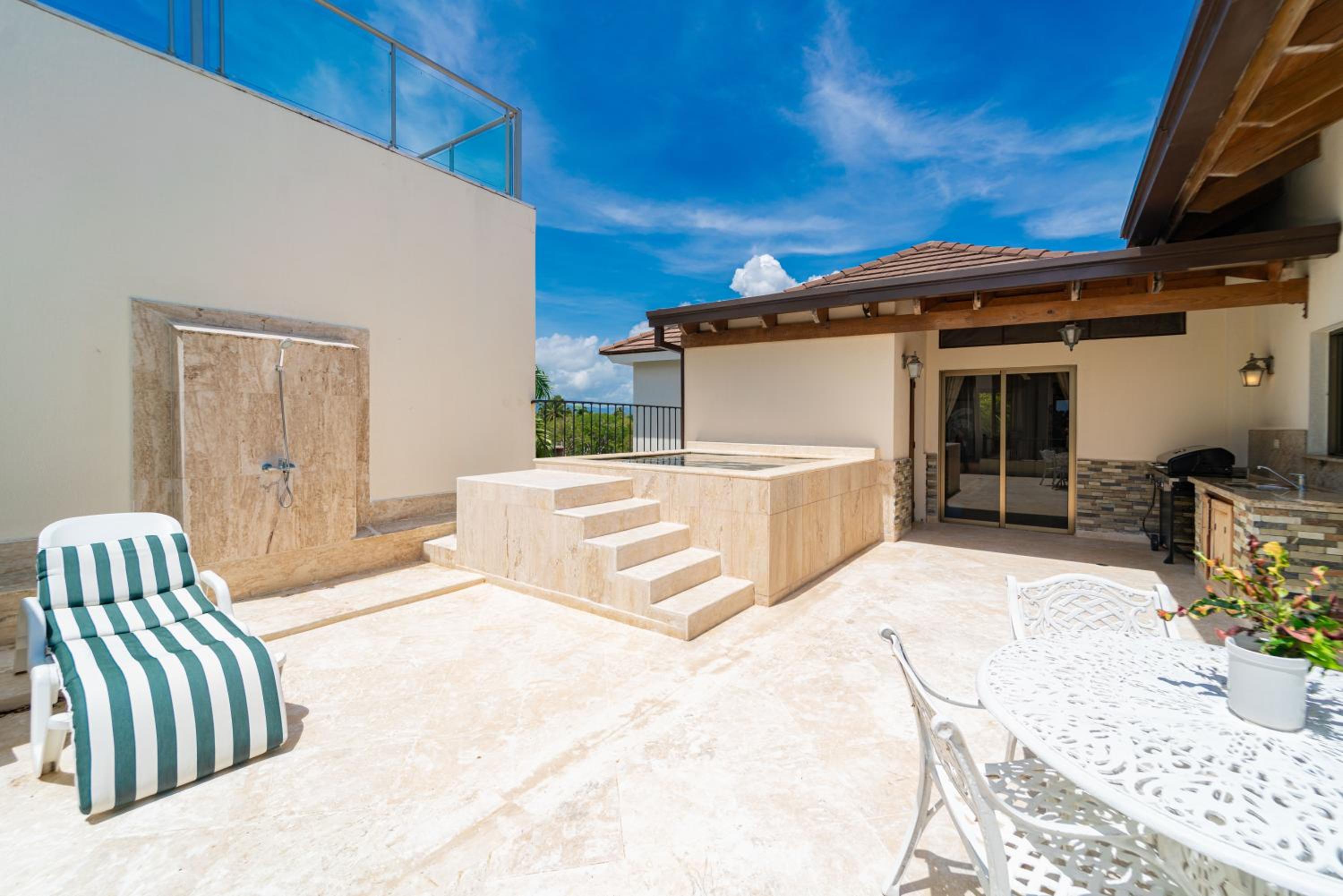 Suites at Grand Laguna Beach by Calisto Stays view 2