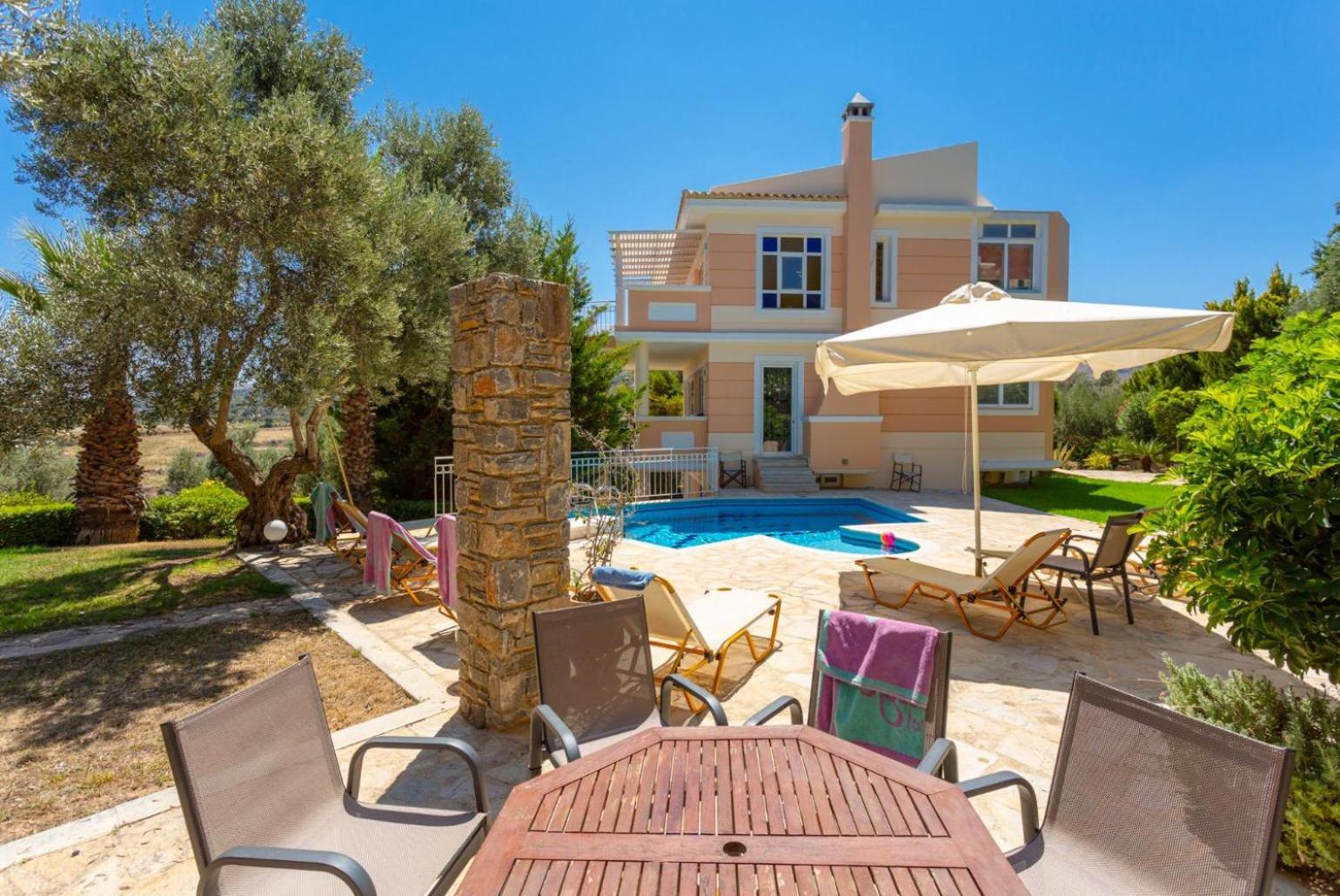 Villa Pelagos view 3