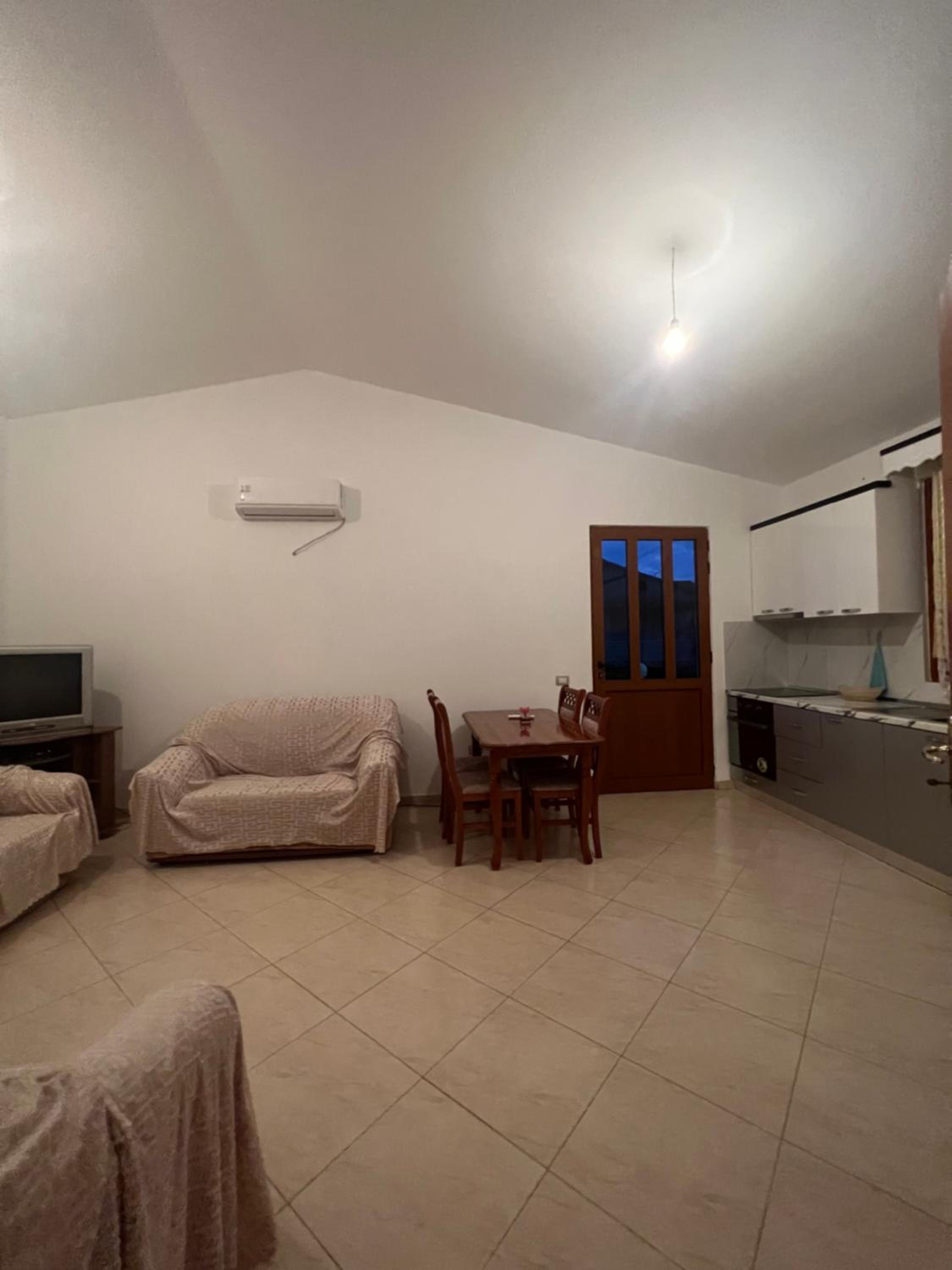 Cela House