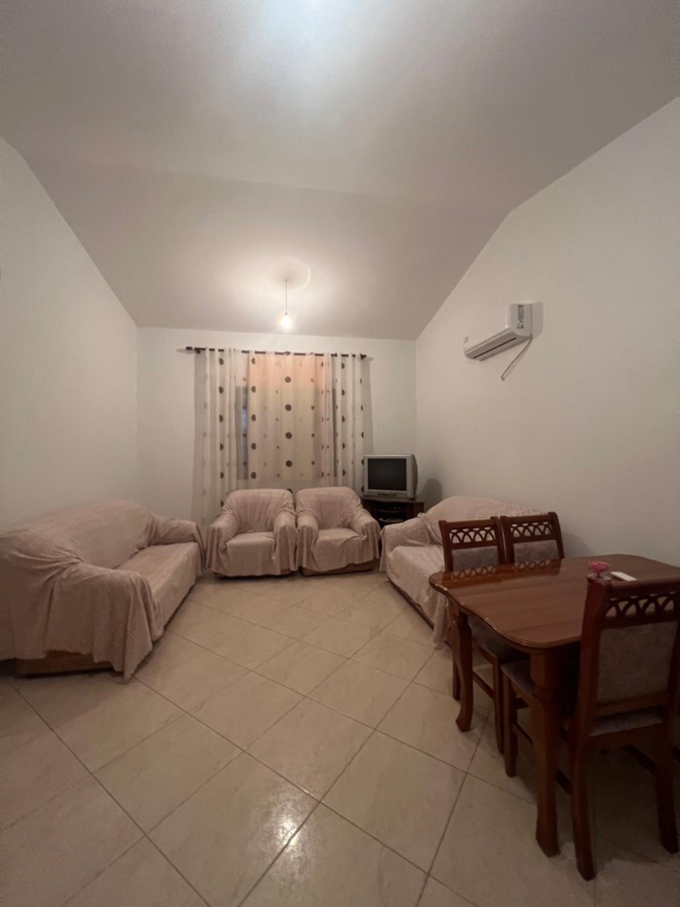 Cela House