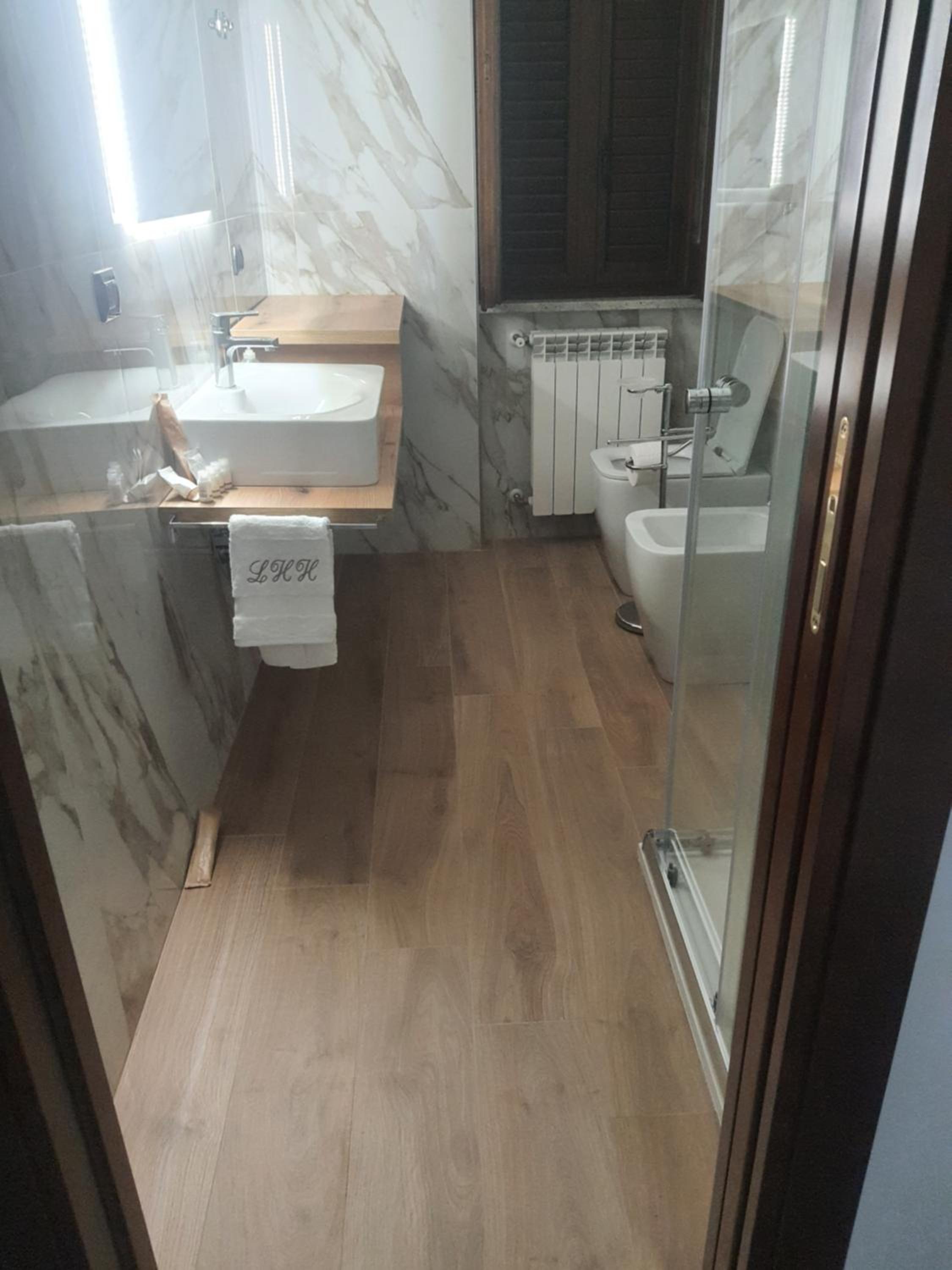 LUXURY HOLIDAY HOUSE