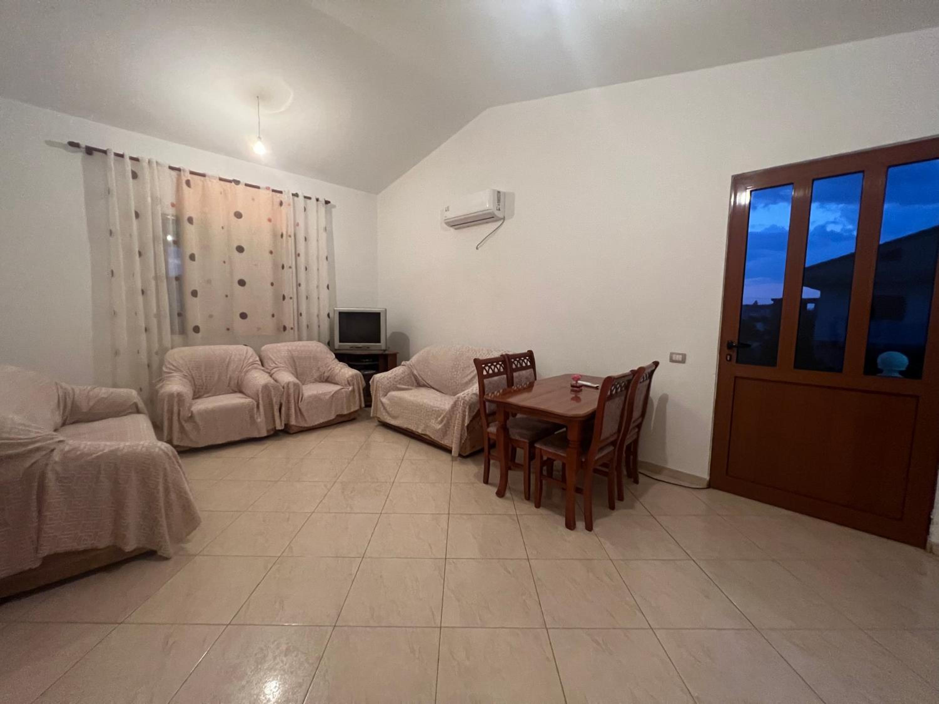 Cela House