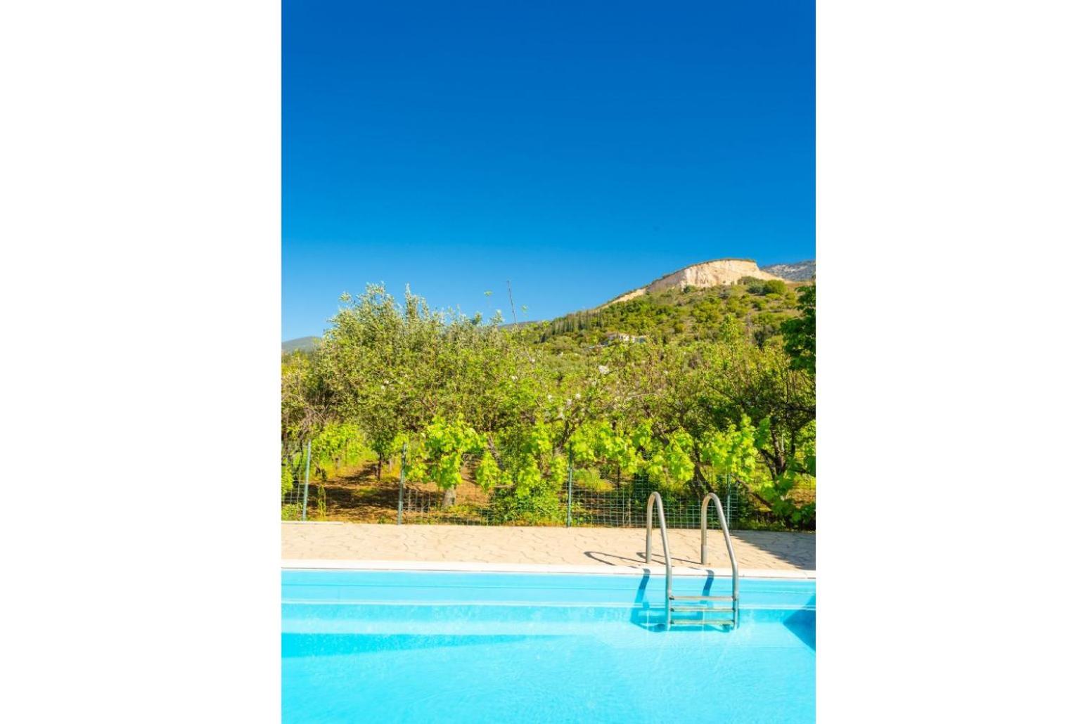 Villa Russa Alekos