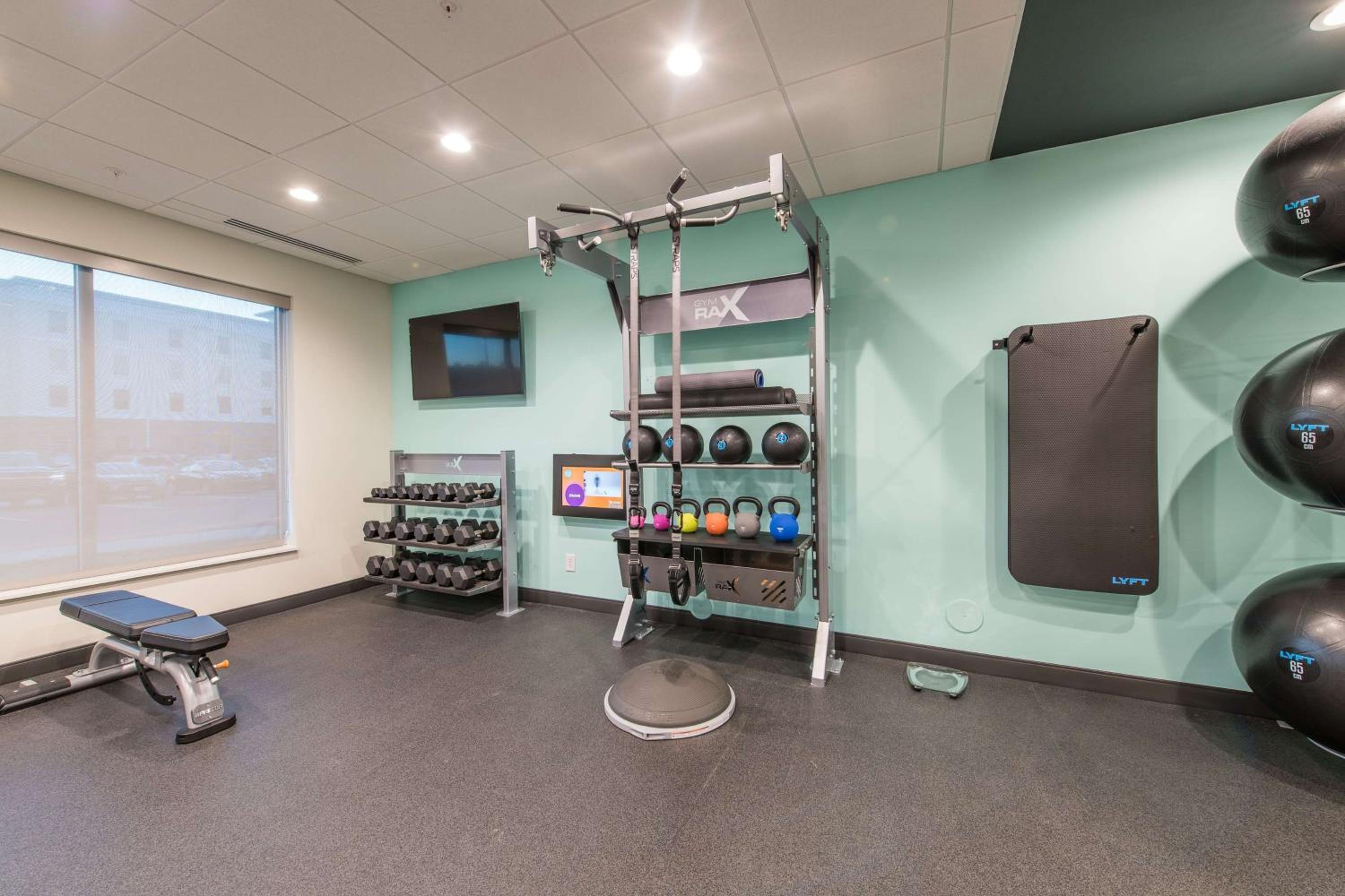 Fayetteville Vacations - Tru by Hilton Fayetteville I-95 - Property Image 35