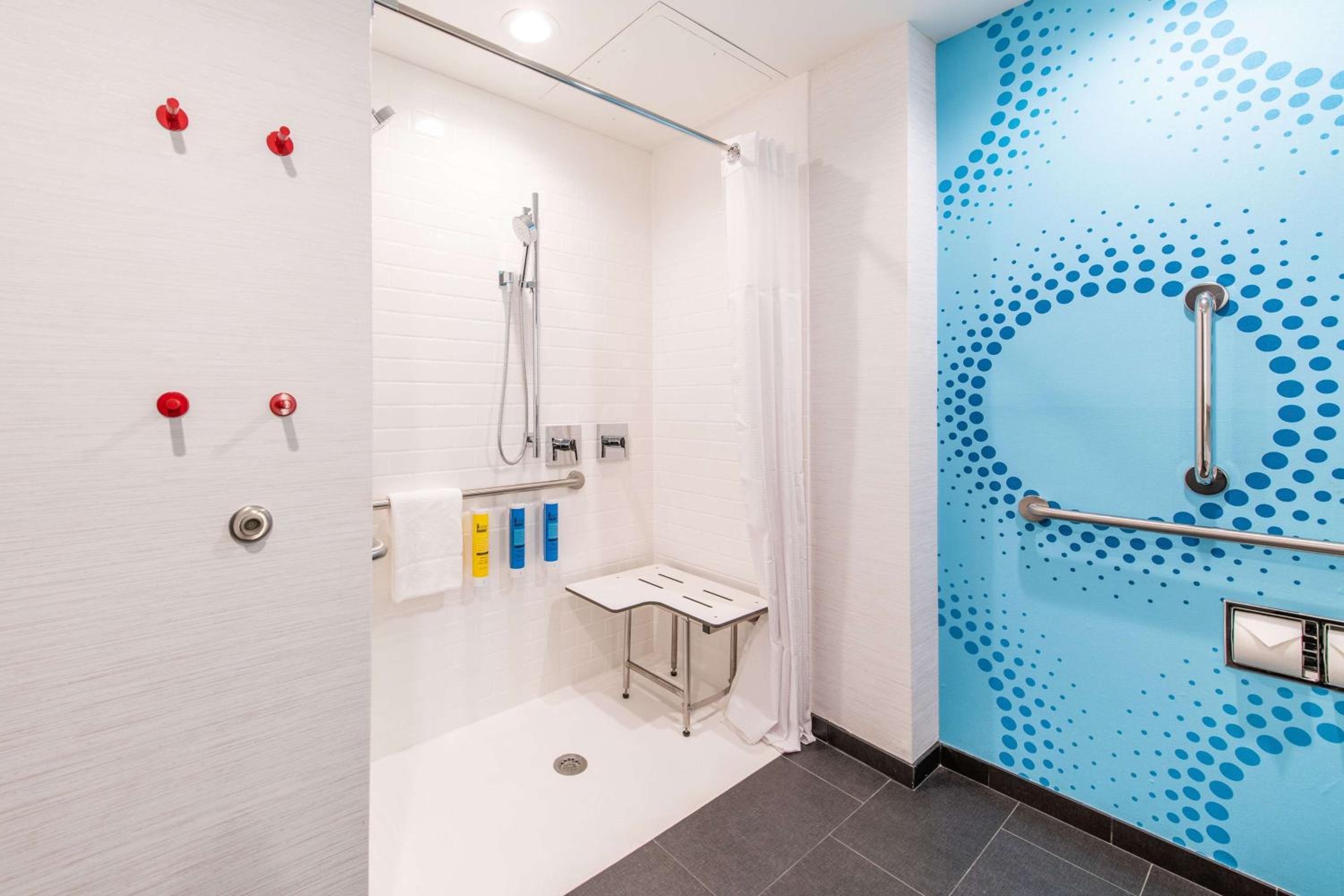 Fayetteville Vacations - Tru by Hilton Fayetteville I-95 - Property Image 36
