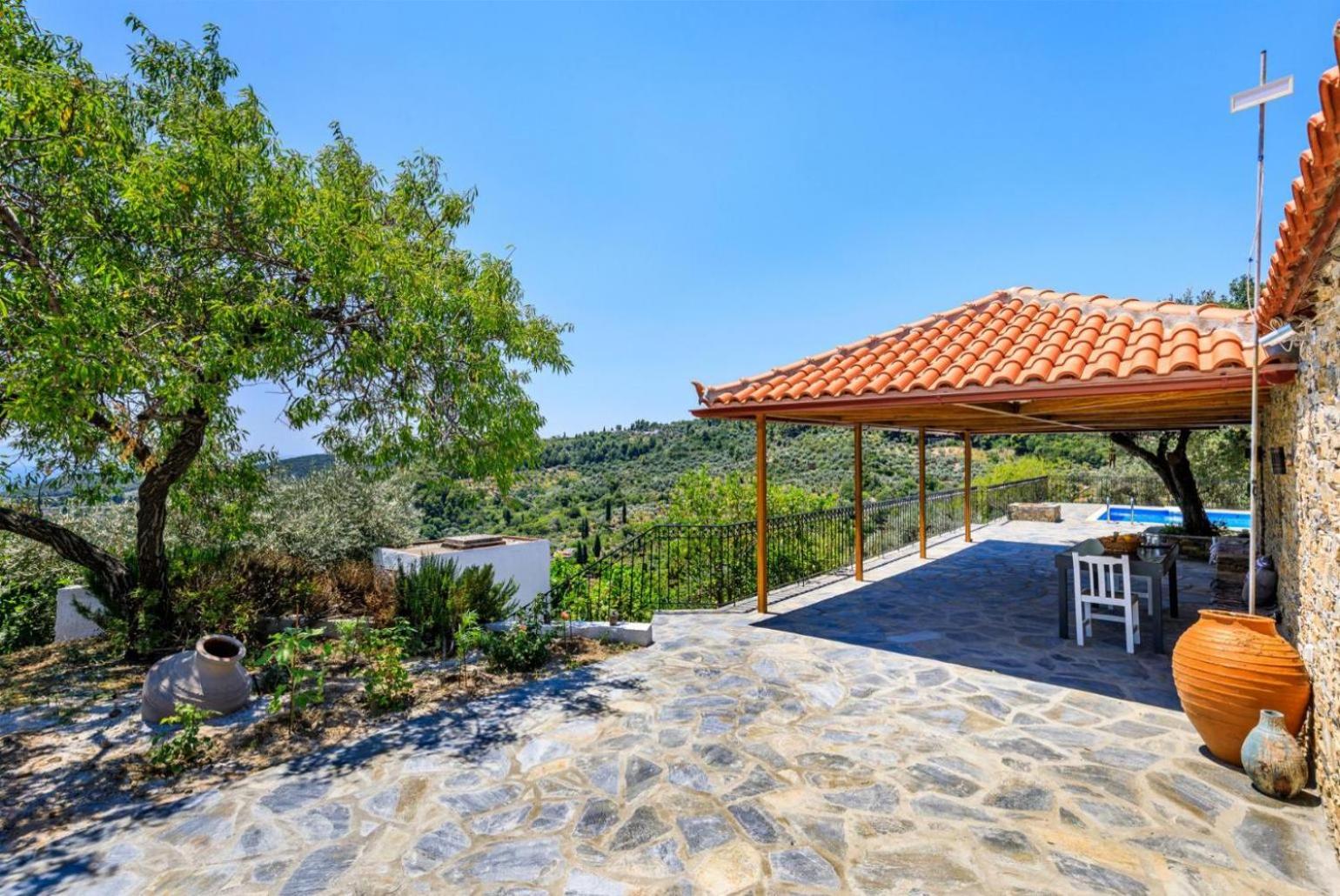 Oak Tree Cottage view 3