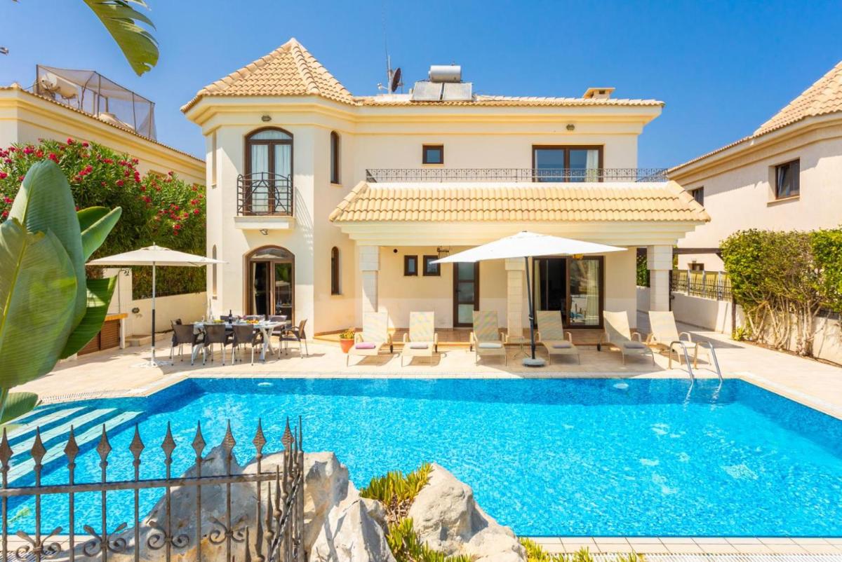 Villa Brigitte view 2