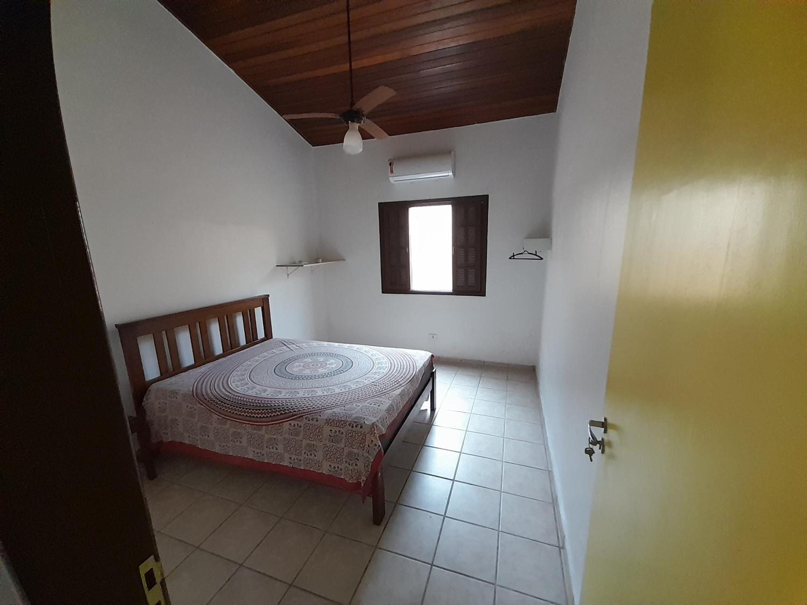 Mandala casa 3 dorms cond fech piscina churrasqueira