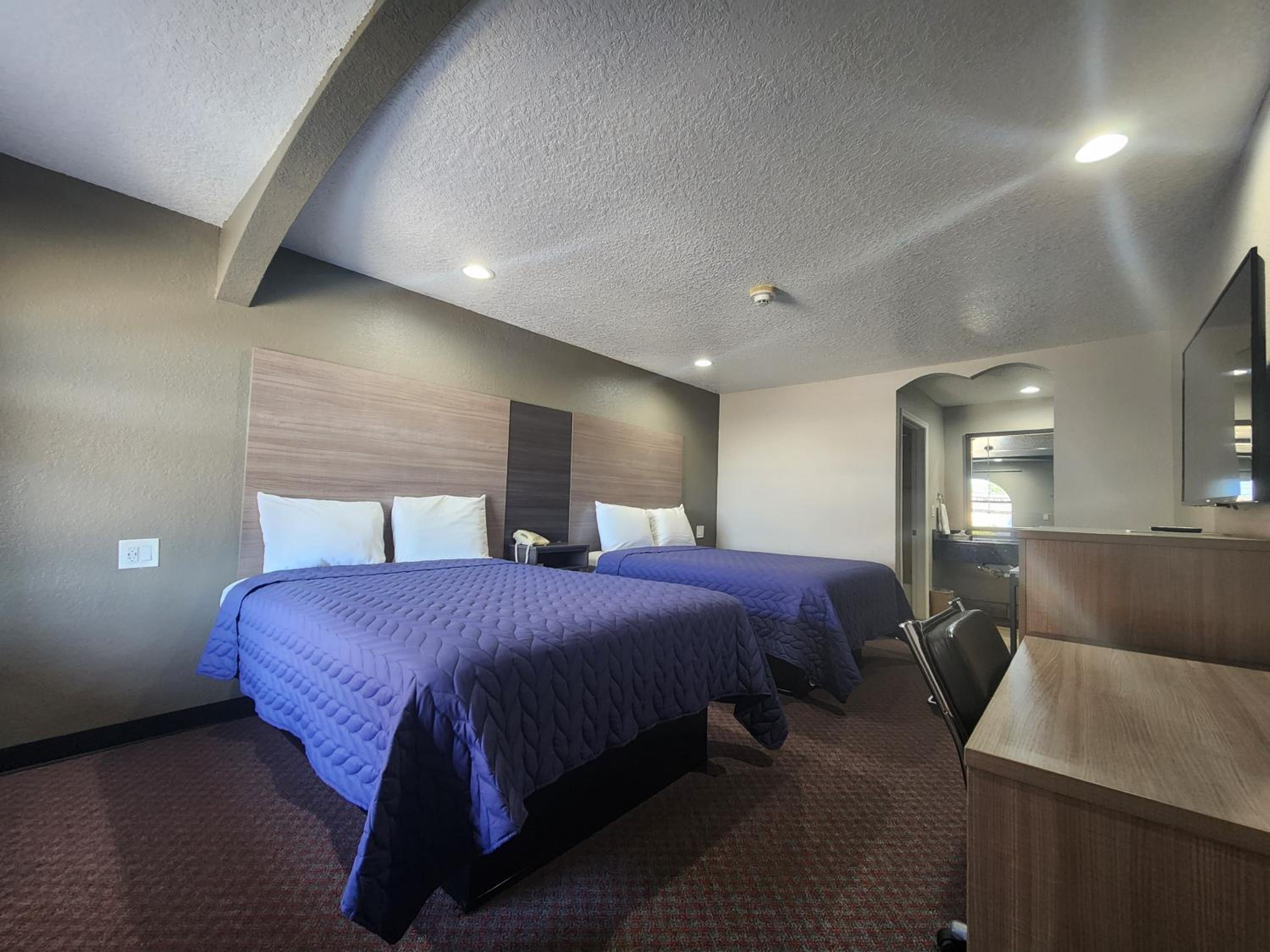 Scottish Inn and Suites Beaumont, photo 37