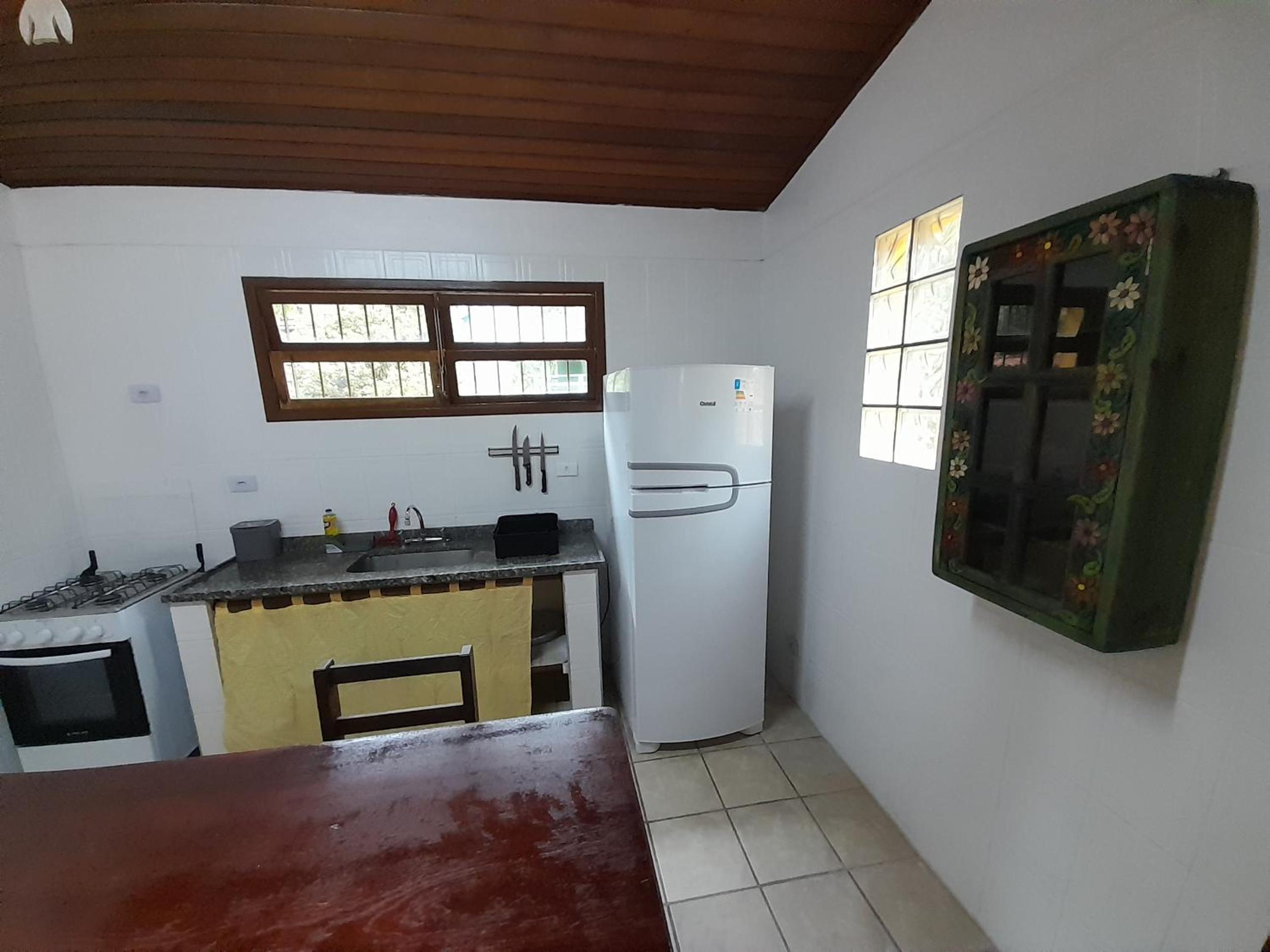 Mandala casa 3 dorms cond fech piscina churrasqueira