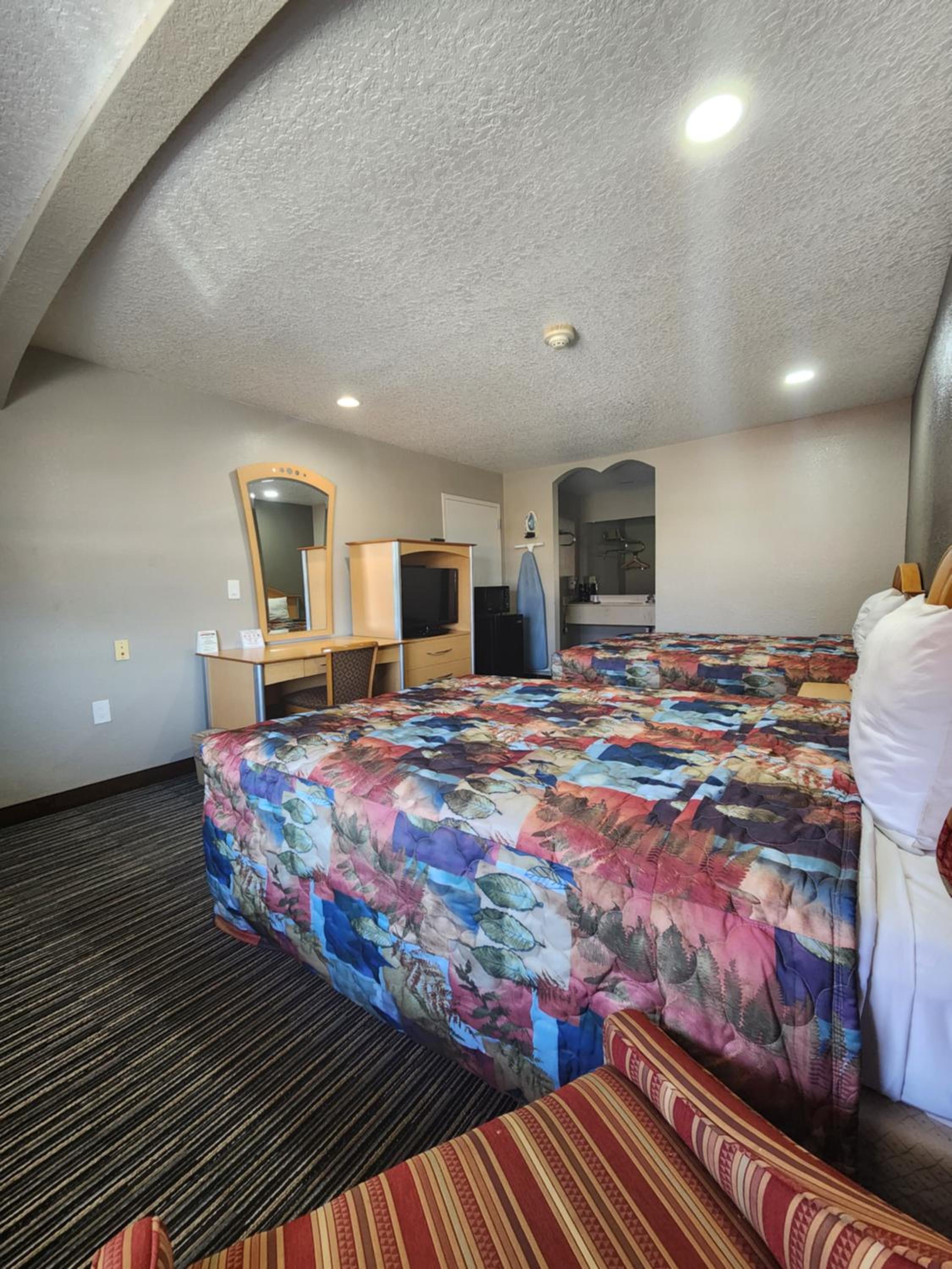 Scottish Inn and Suites Beaumont, photo 40