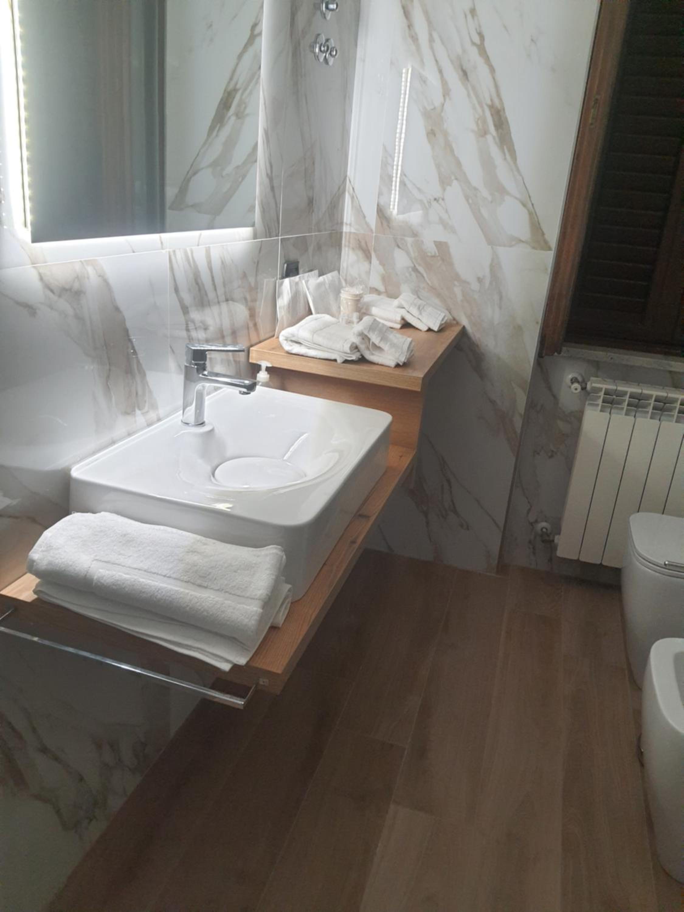 LUXURY HOLIDAY HOUSE