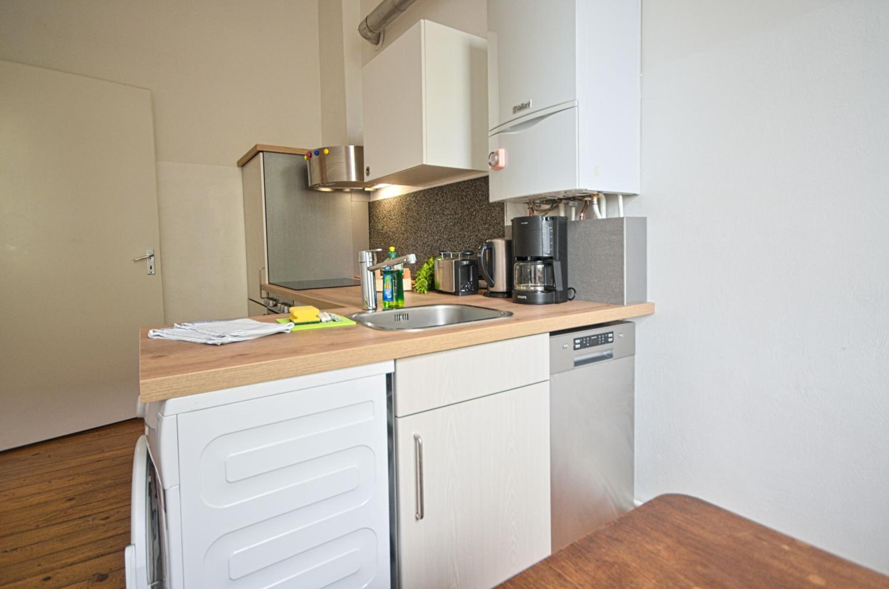 2 Bedroom Apartment (ABEMI)