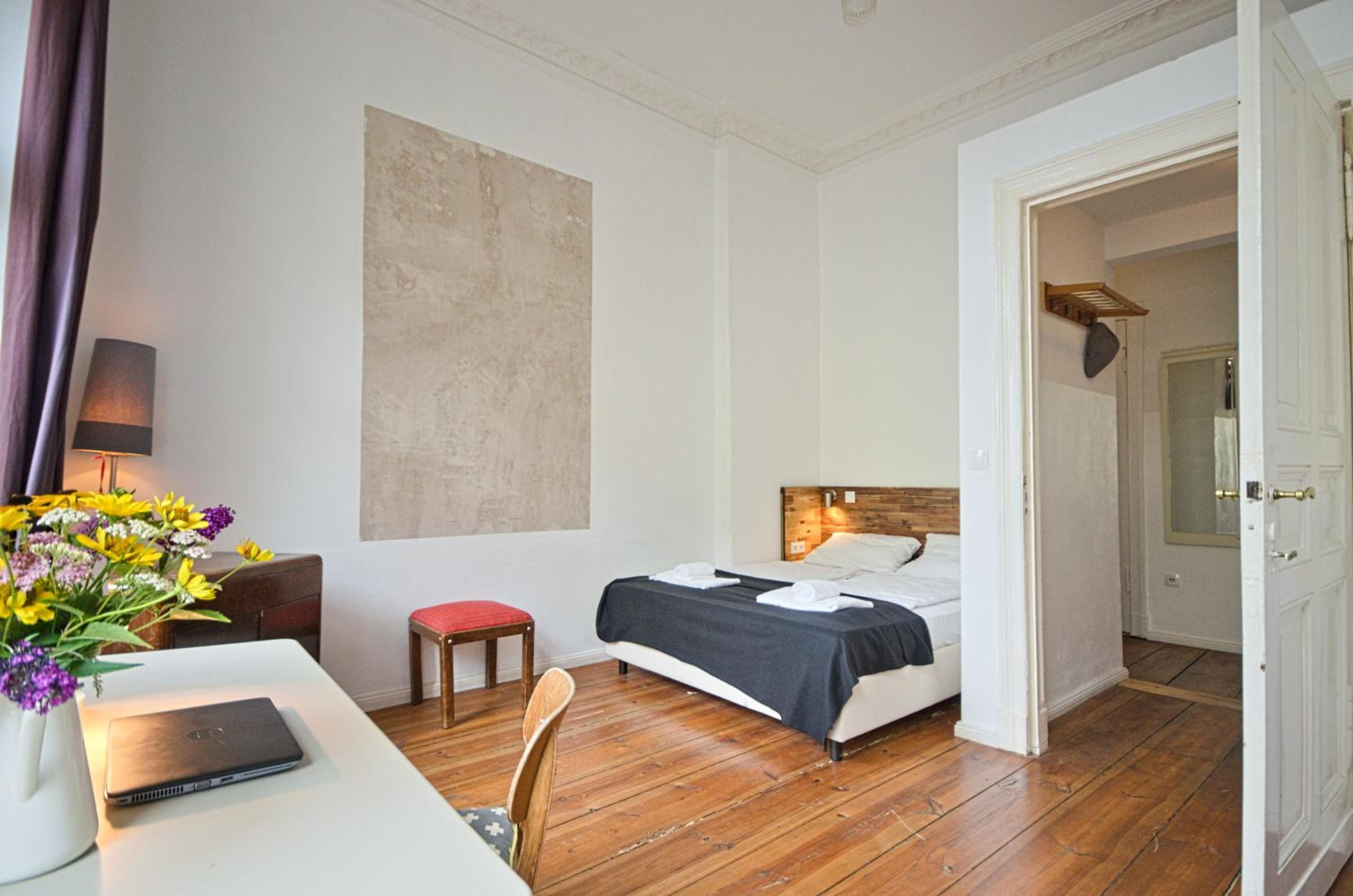 2 Bedroom Apartment (ABEMI)