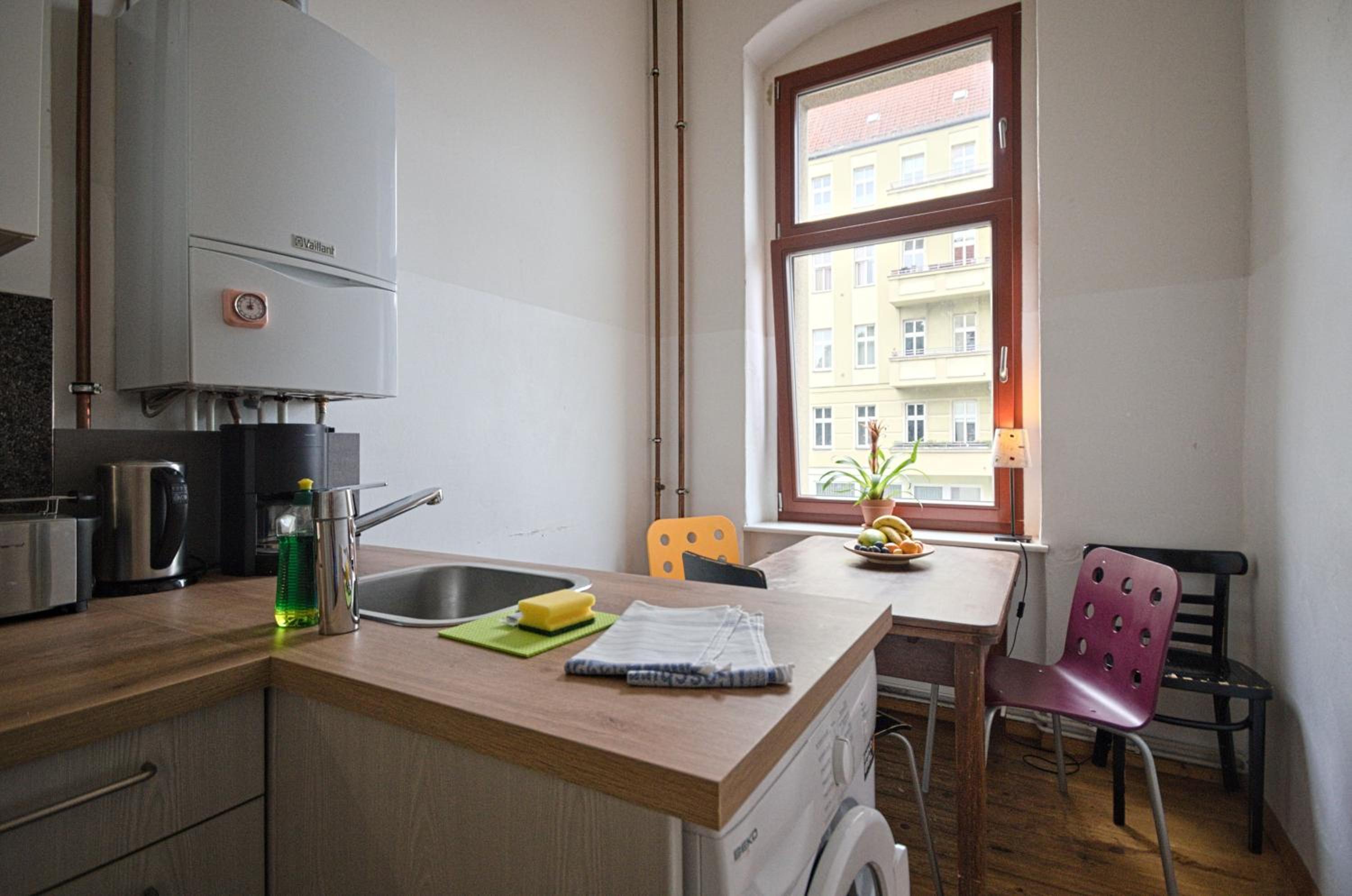 2 Bedroom Apartment (ABEMI)