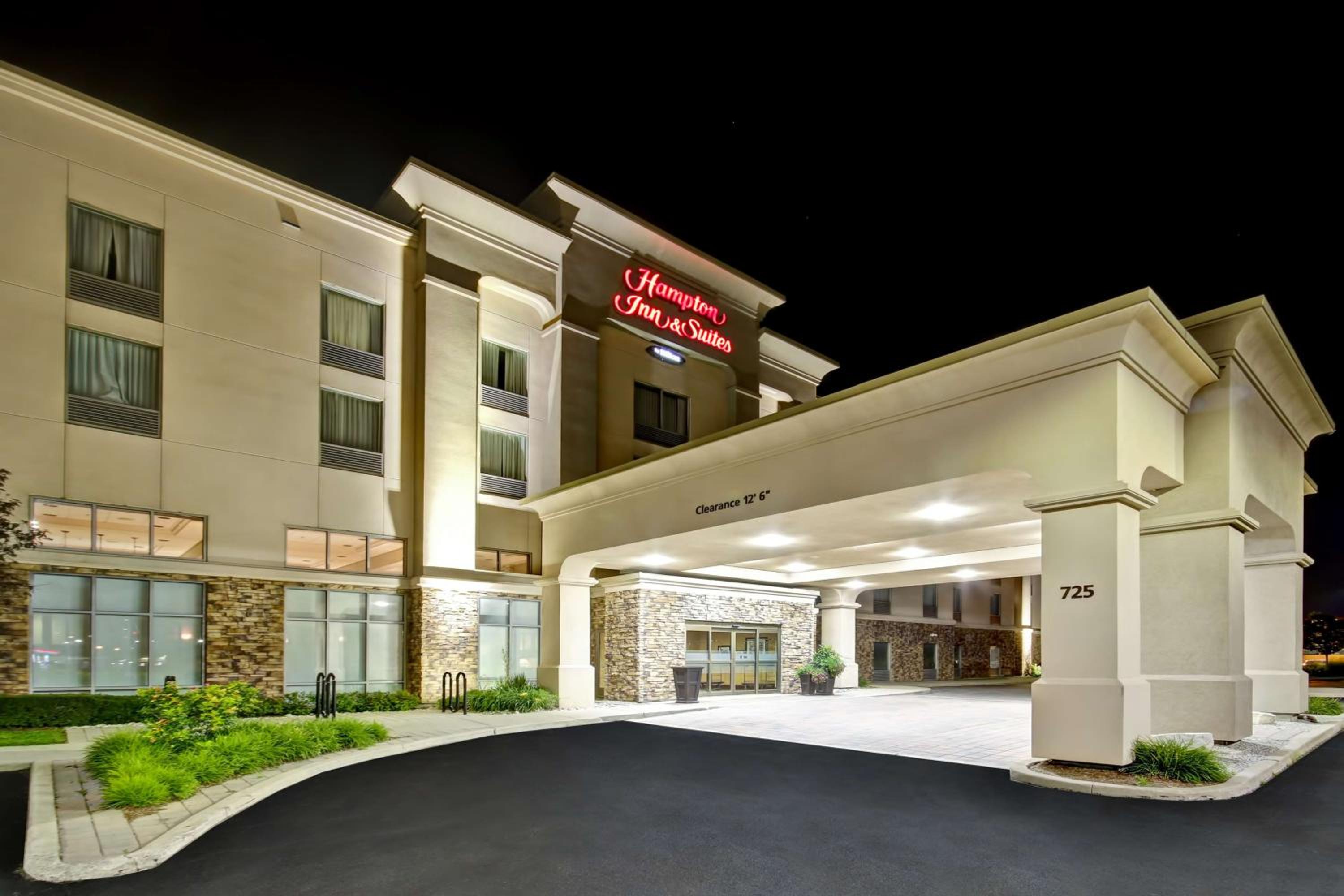 Guelph Vacations - Hampton Inn  Suites Guelph - Property Image 1
